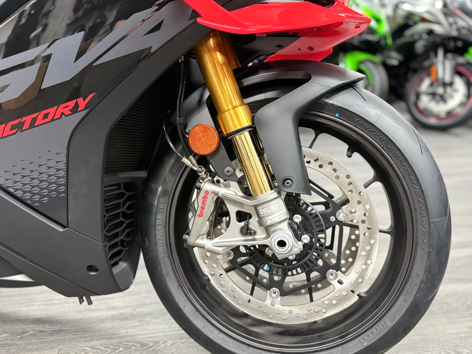 APRILIA RSV4 Factory 1100 SAS E5+ 2025-image-4