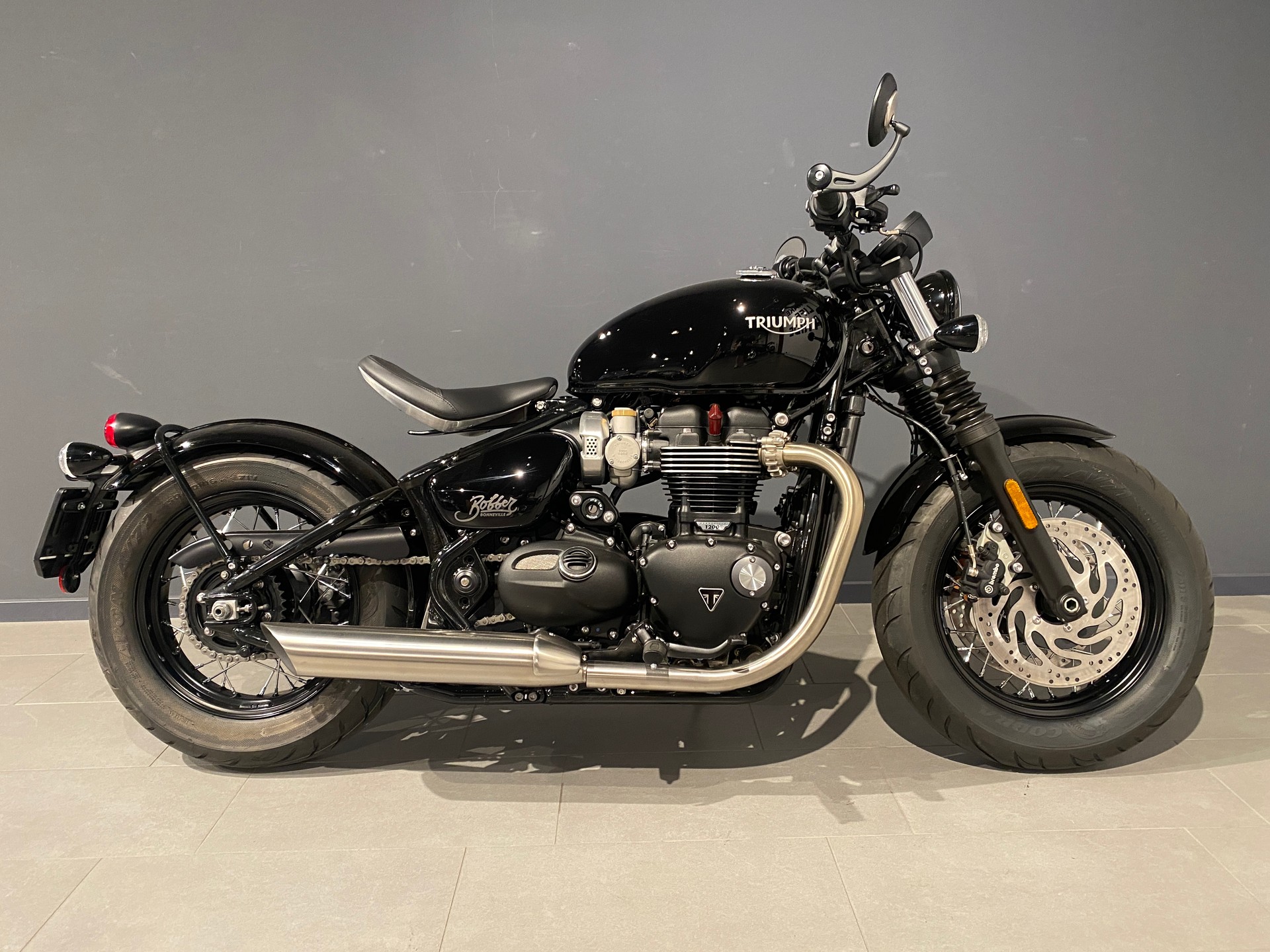 TRIUMPH Bonneville 1200  Bobber
