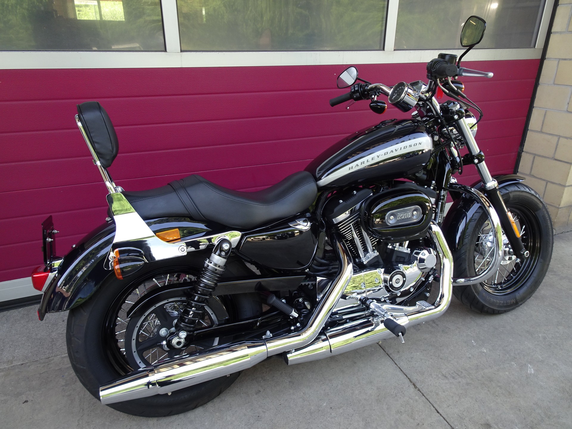 HARLEY-DAVIDSON XL 1200 C Sportster Custom ABS-showroom-element-3