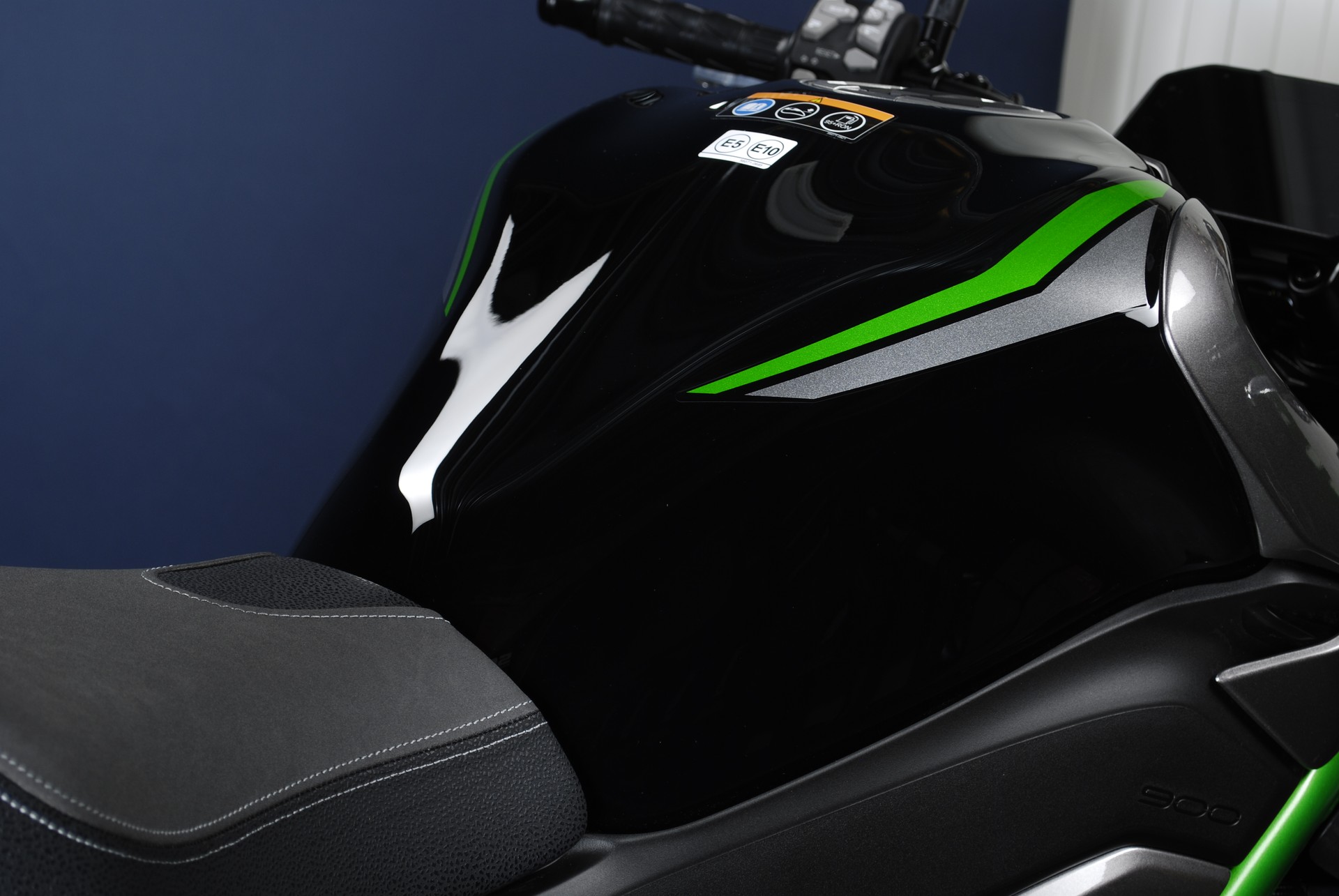 KAWASAKI Z 900 SE MY25 - 91 kW-showroom-element-3