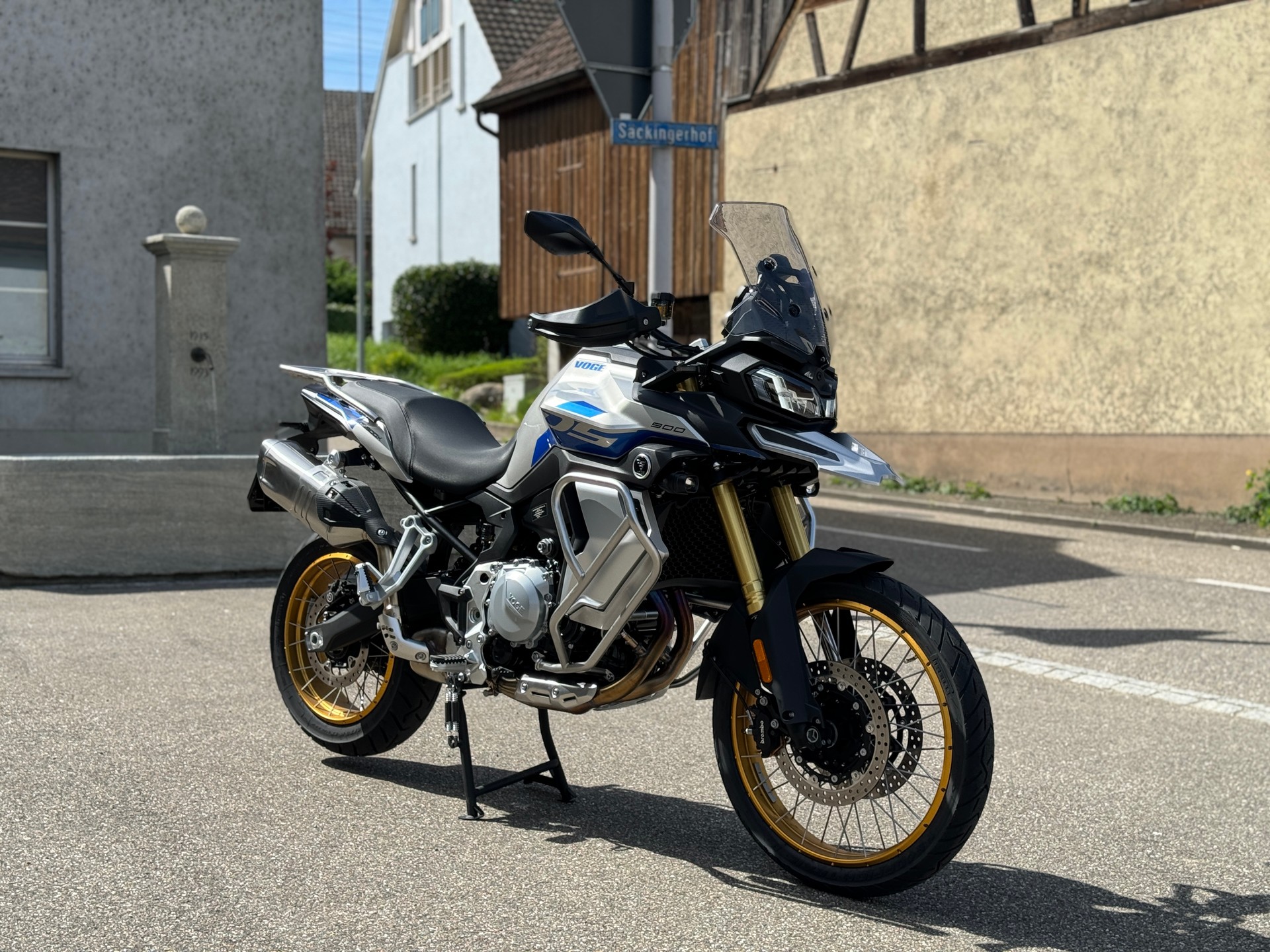 VOGE DS 900 X-showroom-element-2