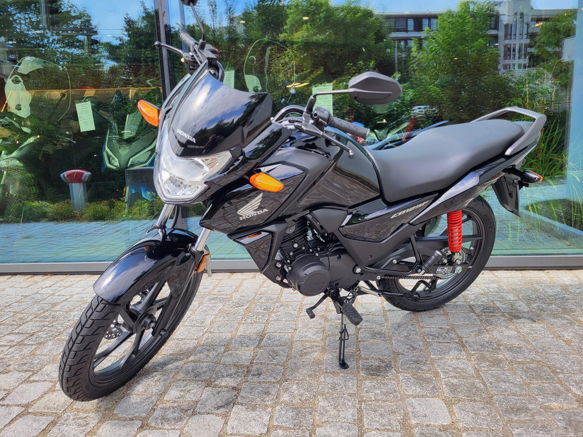 HONDA CBF 125 F-showroom-element-3