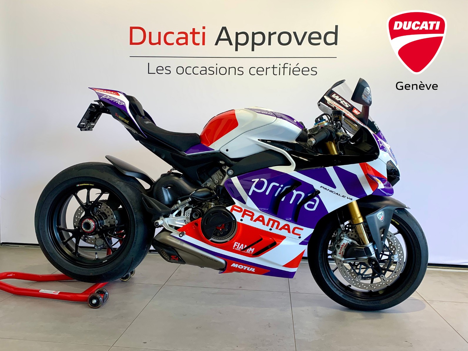 DUCATI Panigale V4 S
