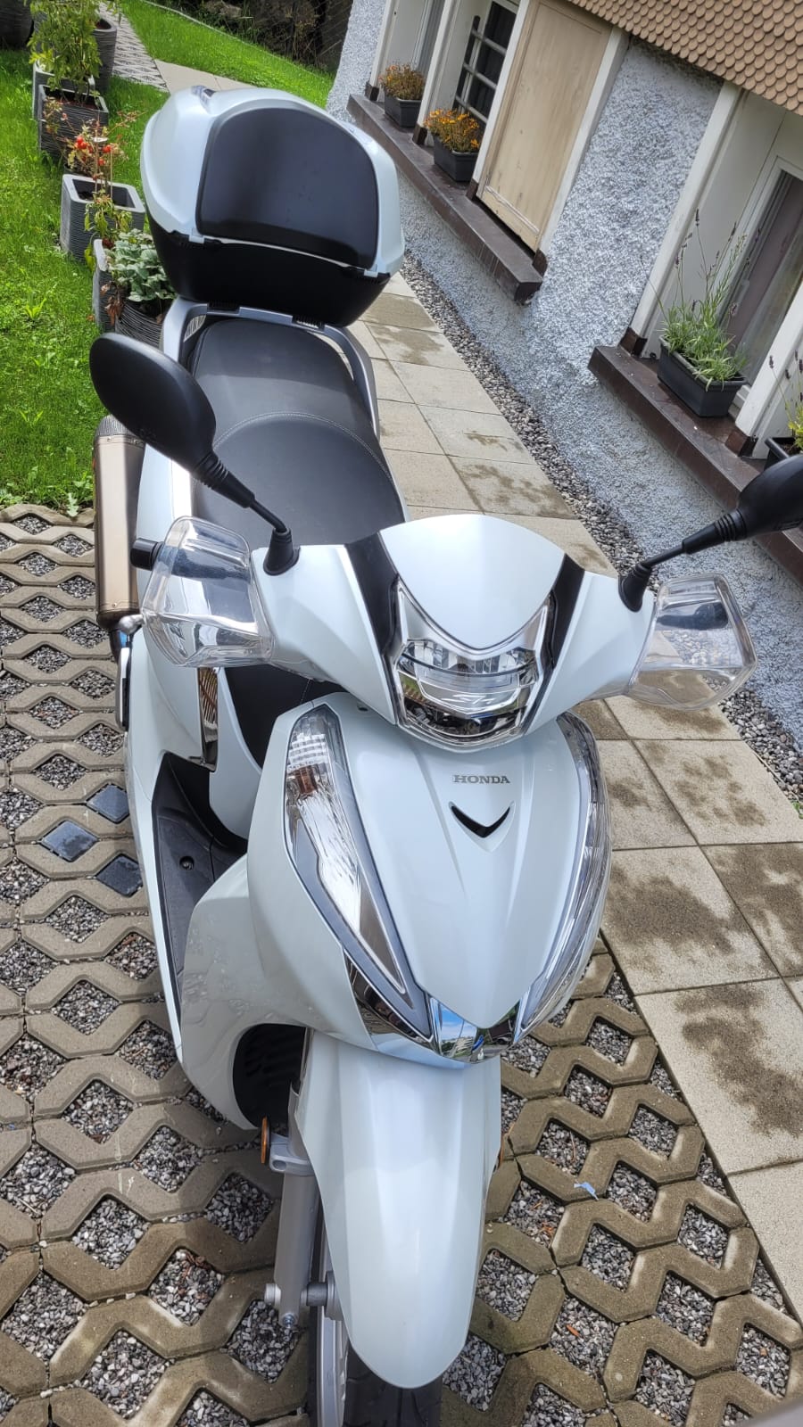 HONDA SH 300 i ABS-image-1
