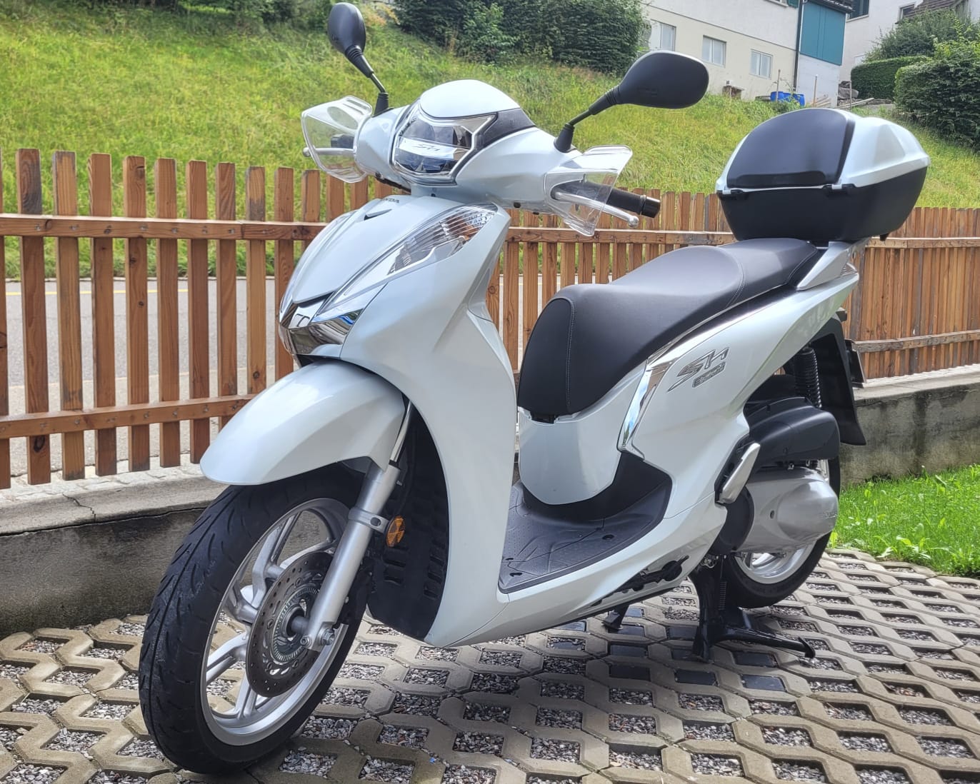 HONDA SH 300 i ABS-image-0
