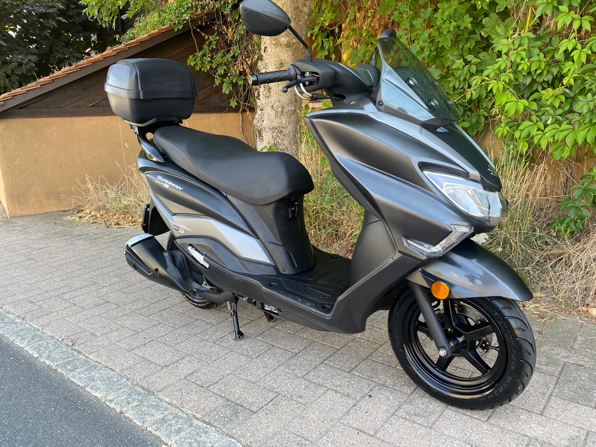 SUZUKI BURGMAN 125-image-1