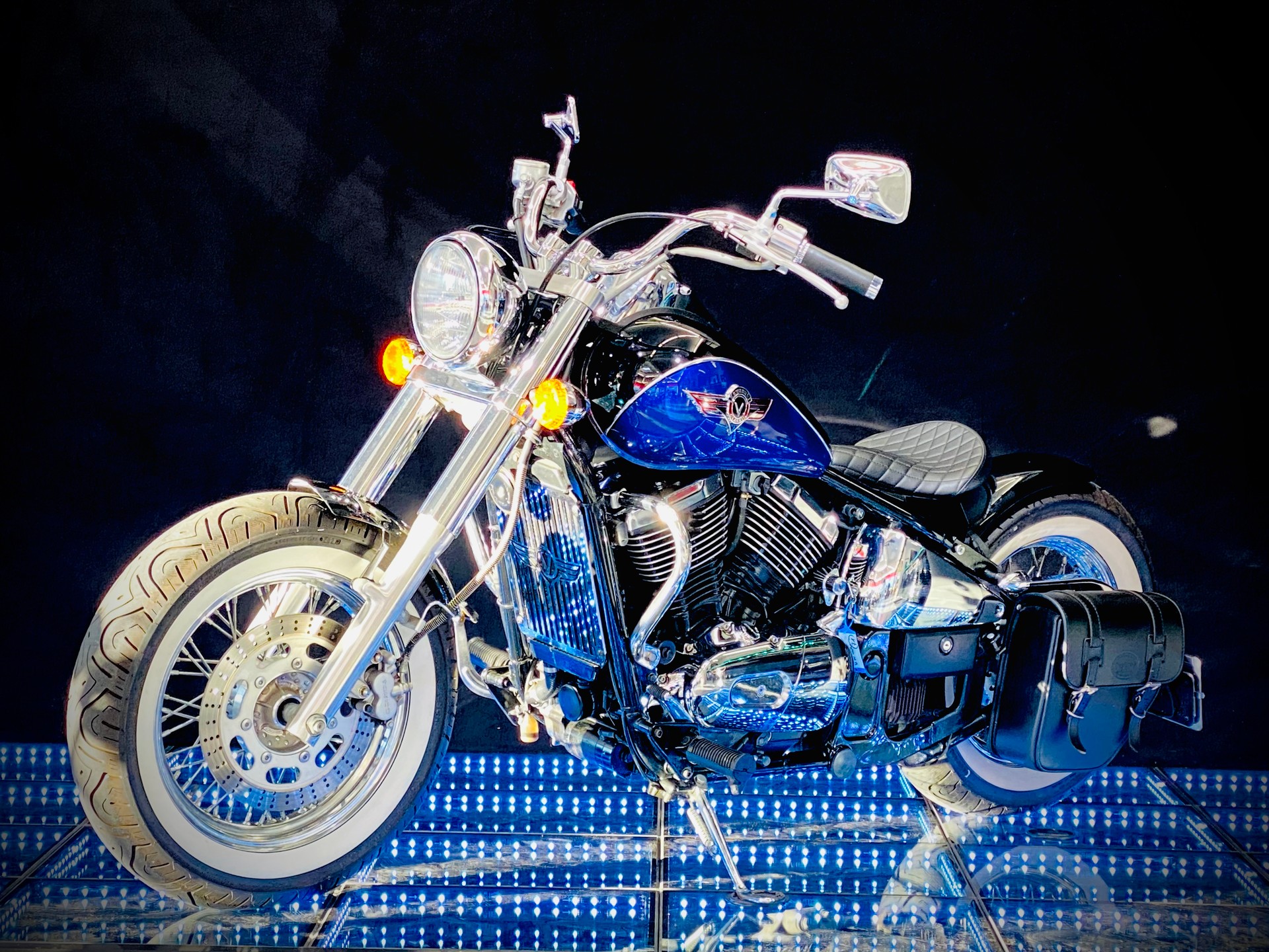 KAWASAKI VN 800 Classic-showroom-element-1
