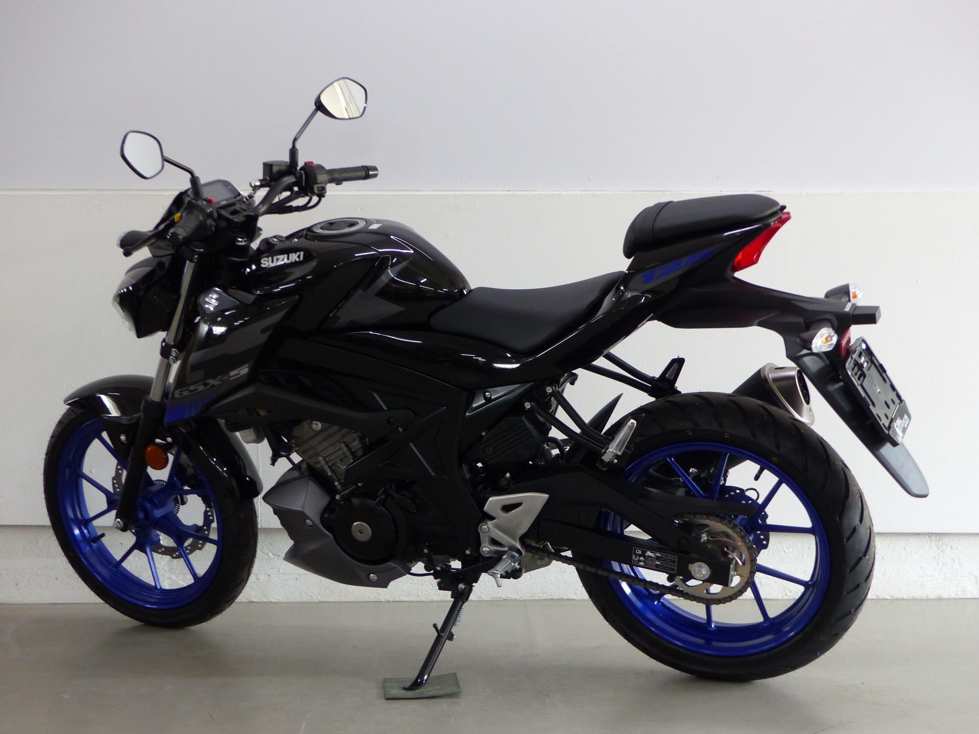 SUZUKI GSX-S 125 ABS-showroom-element-3