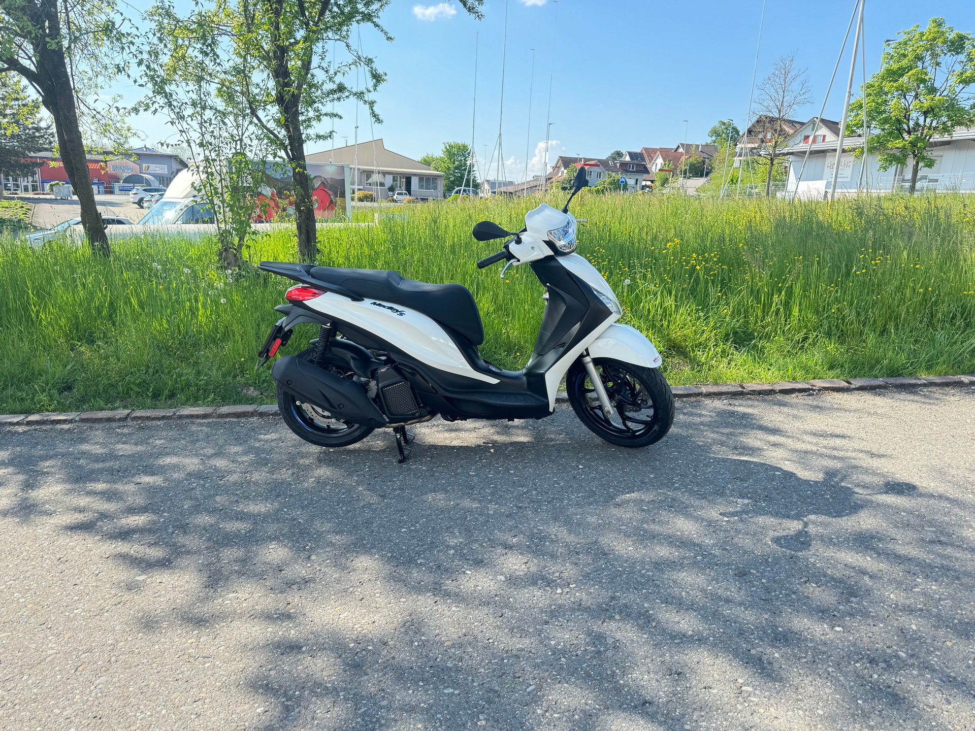 PIAGGIO Medley 125 Sport-image-1