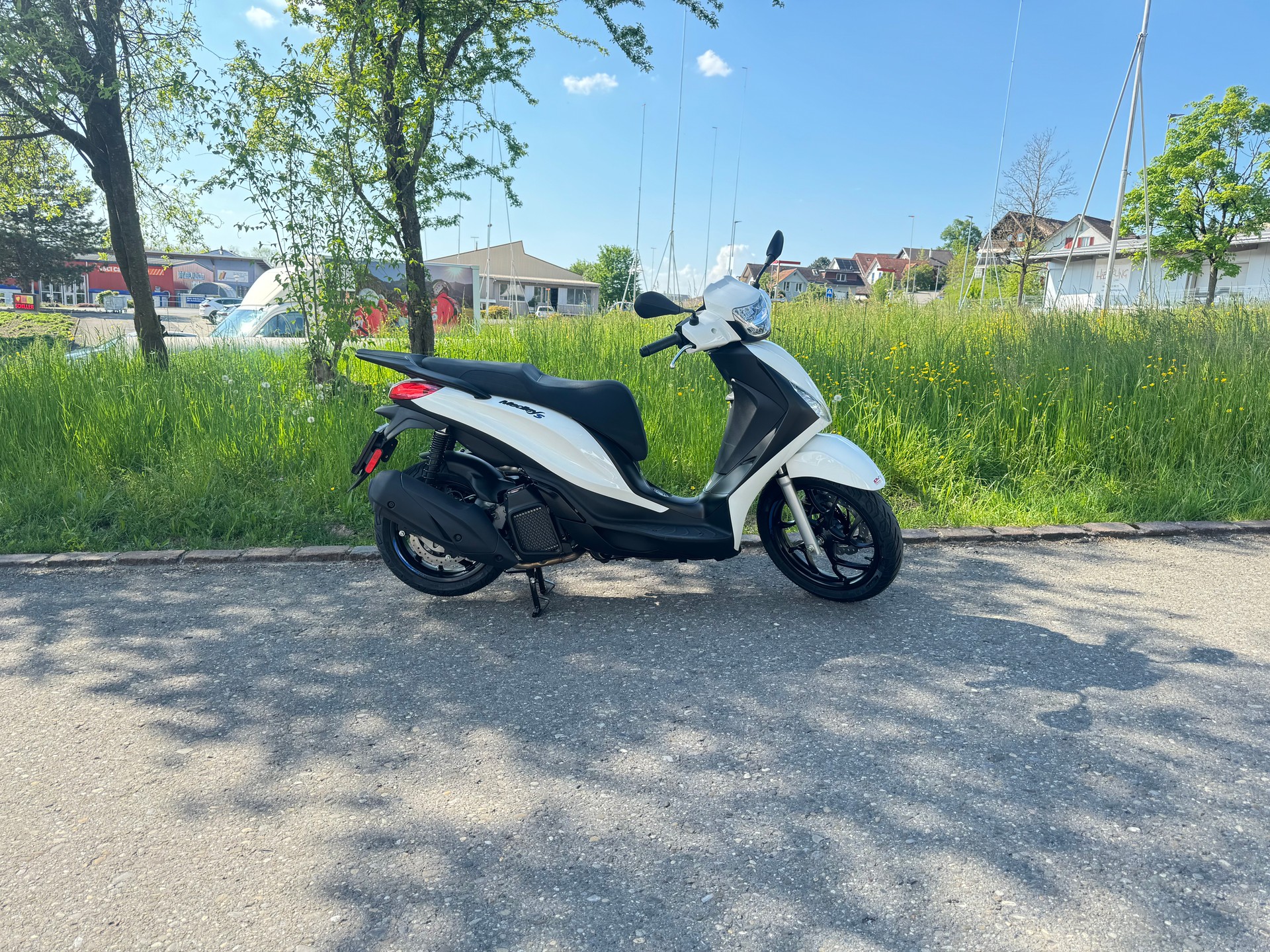 PIAGGIO Medley 125 Sport-image-2