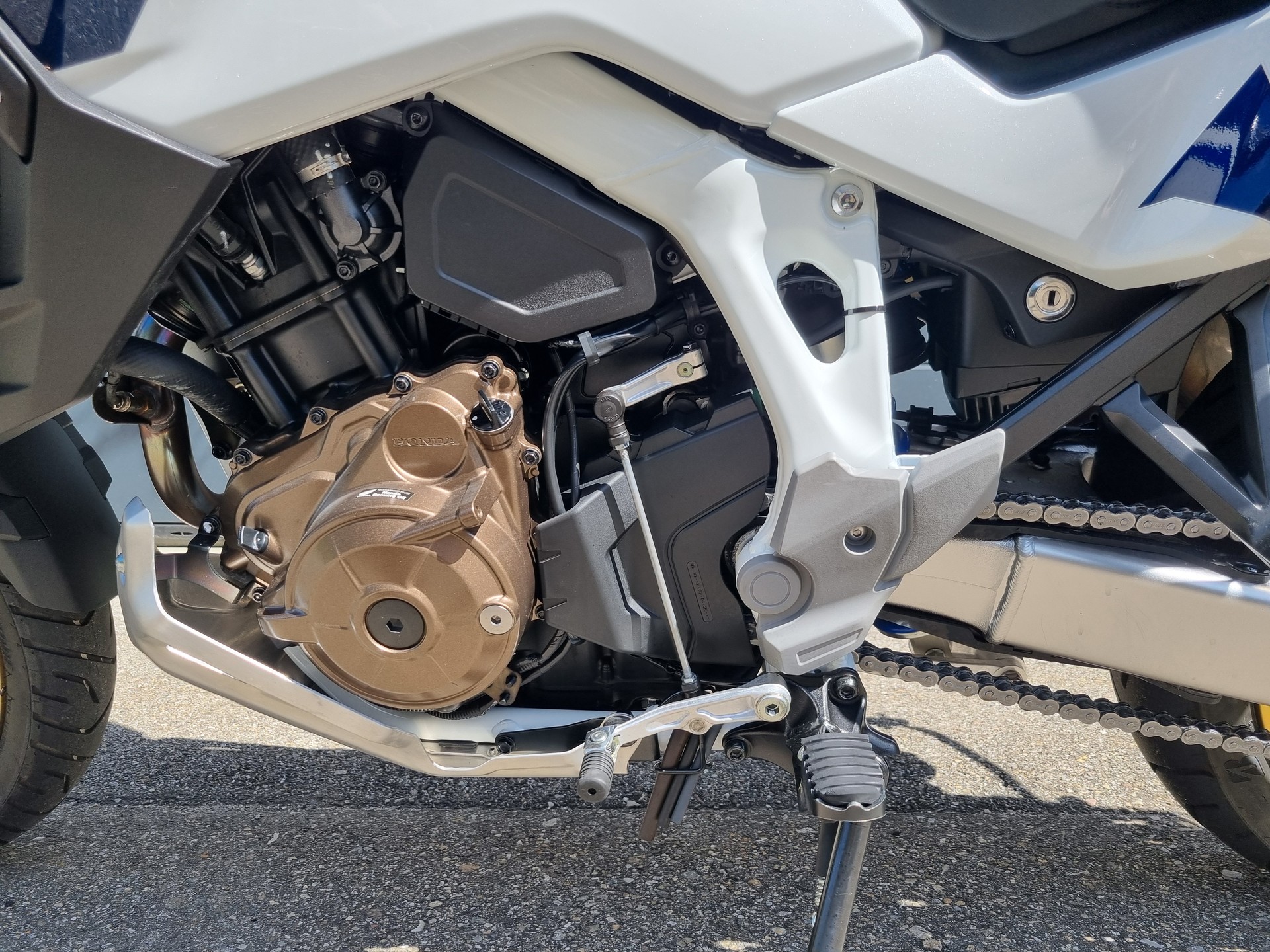 HONDA CRF 1100 Africa Twin Adventure Sports-showroom-element-2