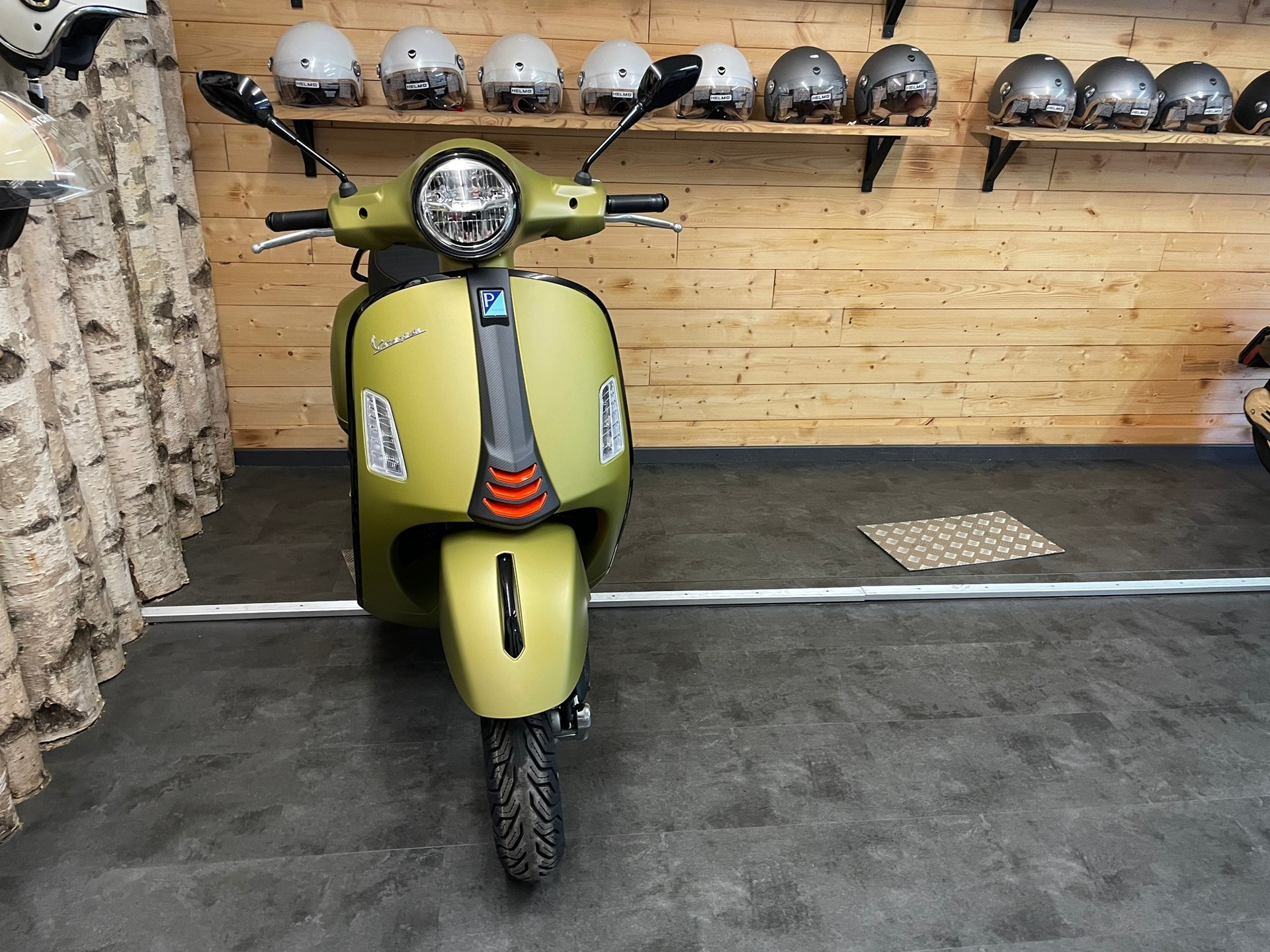 PIAGGIO PIAGGIO Vespa GTS 125 Super Sport E5-showroom-element-2