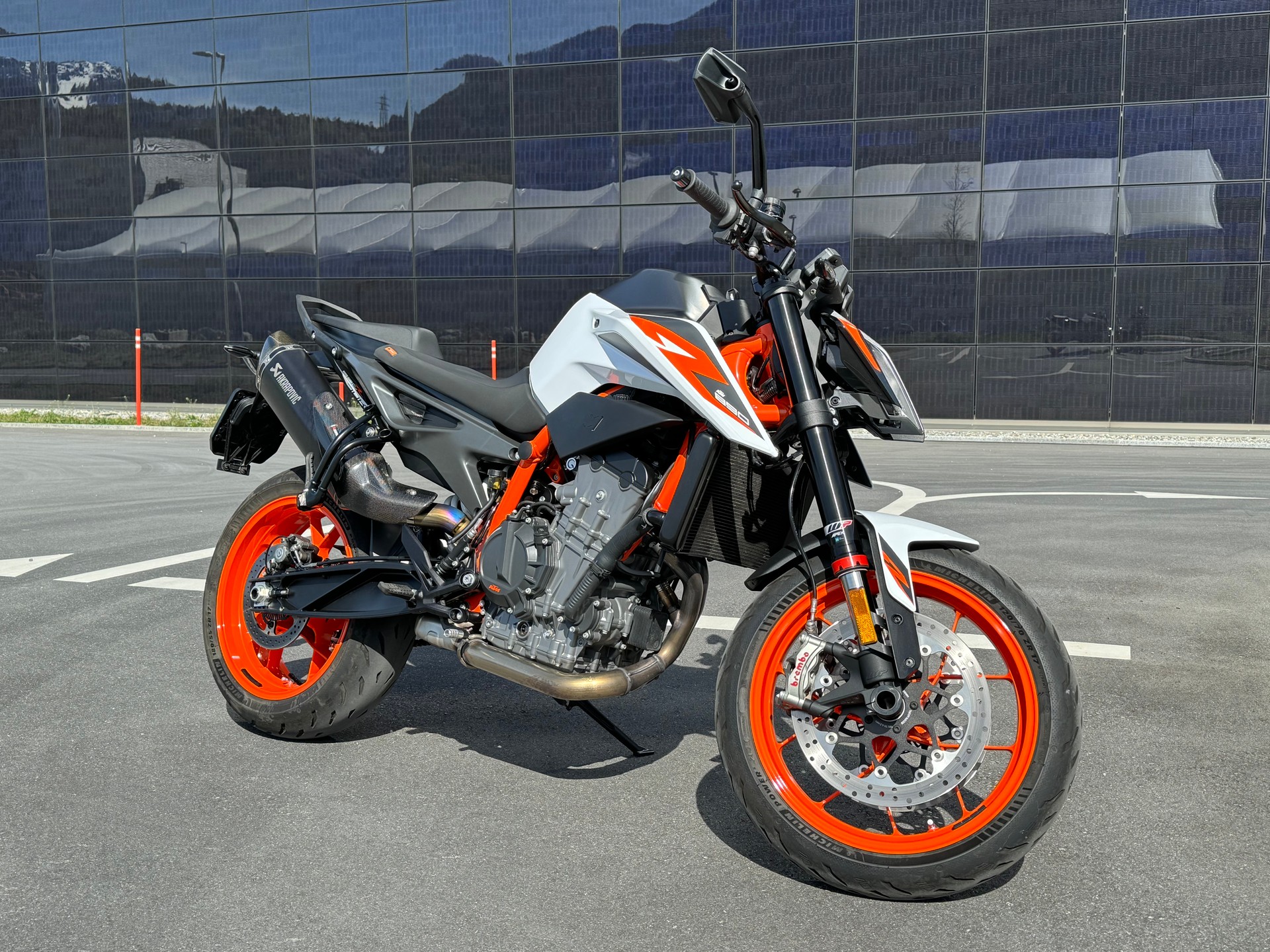 KTM 890 Duke R-image-0