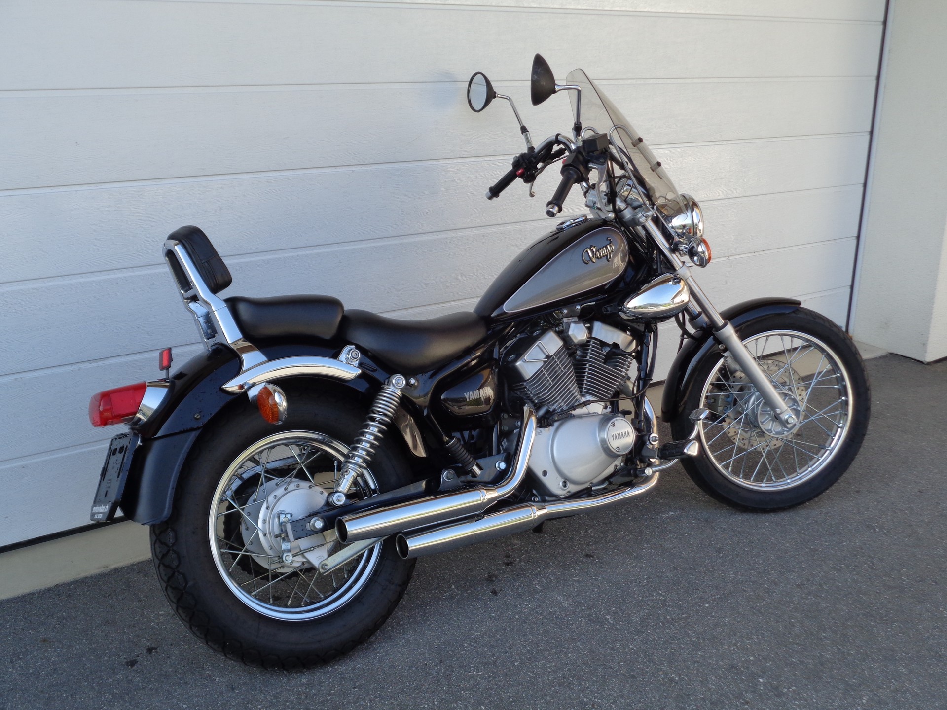 YAMAHA XV 125 Virago-image-2