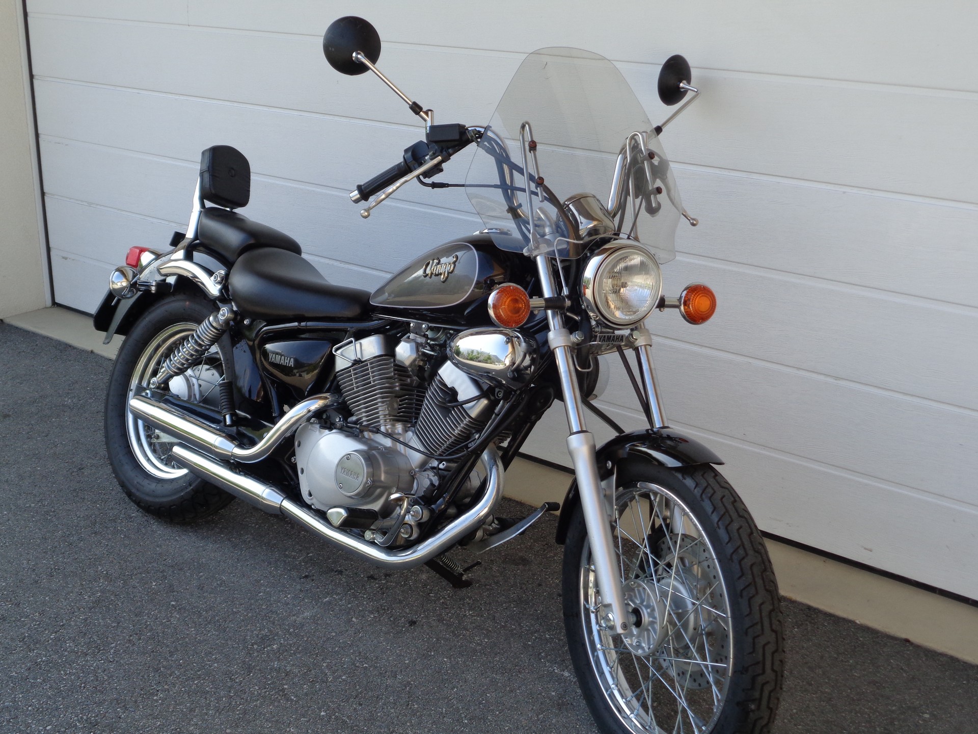 YAMAHA XV 125 Virago-image-1