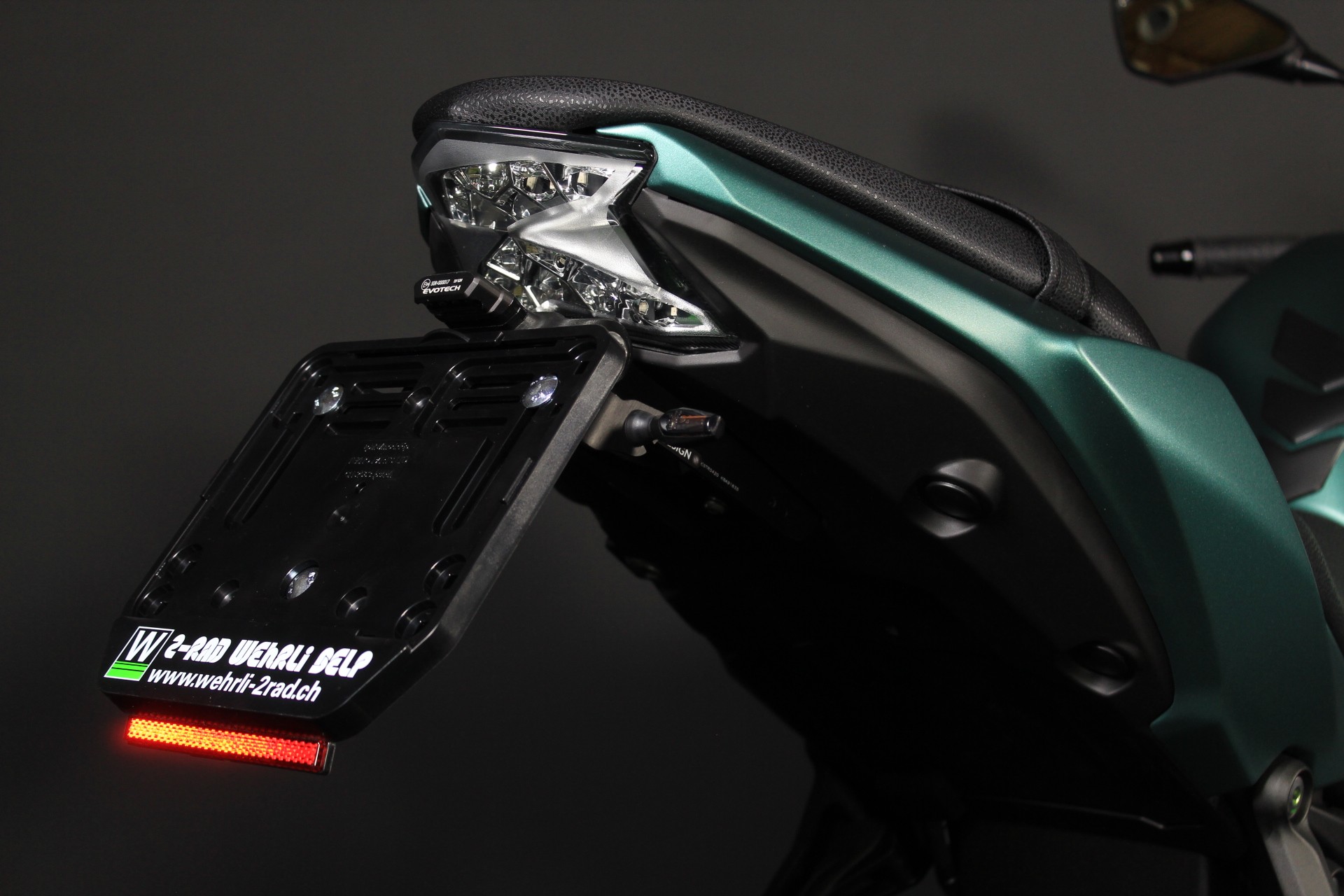 KAWASAKI Z 650 (50/35 KW) *Smaragd Edition* Level 1-image-8