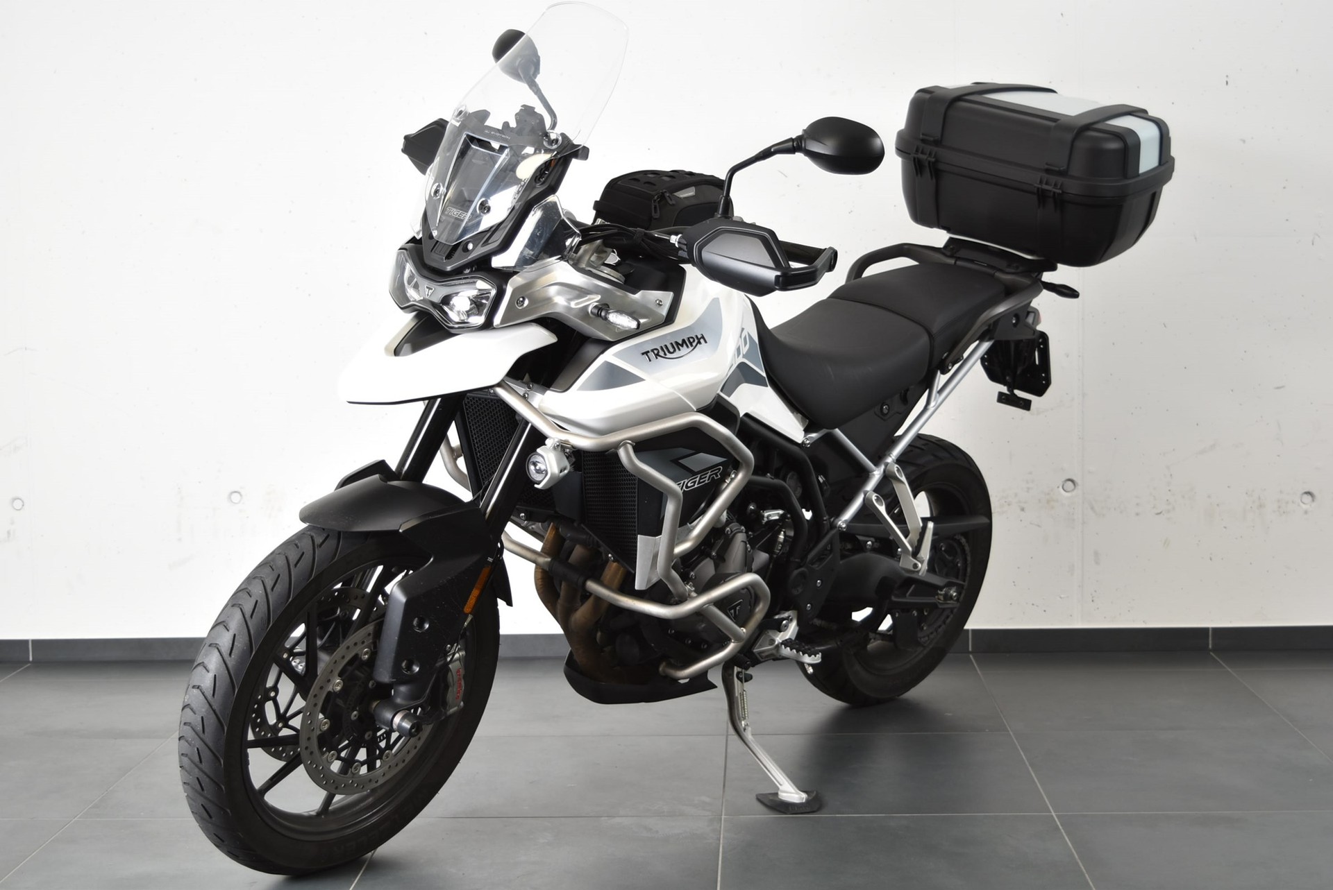 TRIUMPH Tiger 900 GT PRO-showroom-element-1