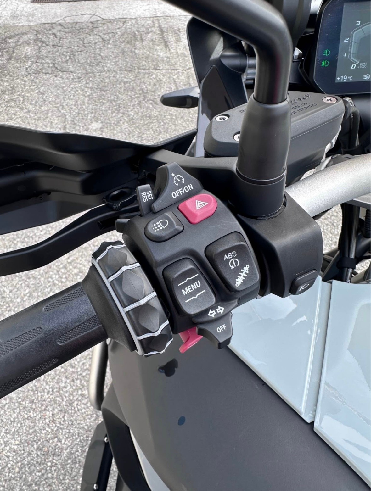 BMW R 1250 GS ADVENTURE-image-8