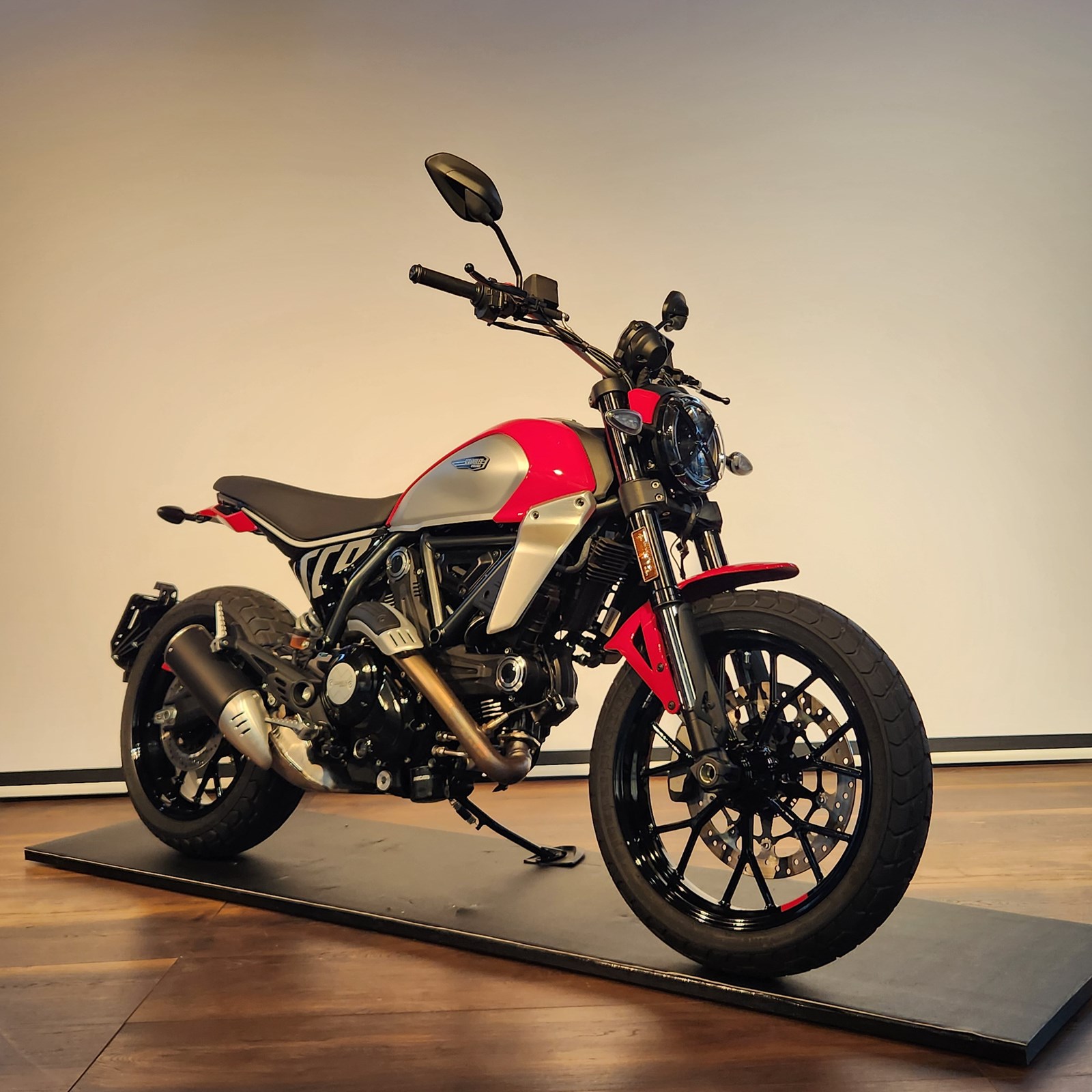 DUCATI Scrambler 803 Icon