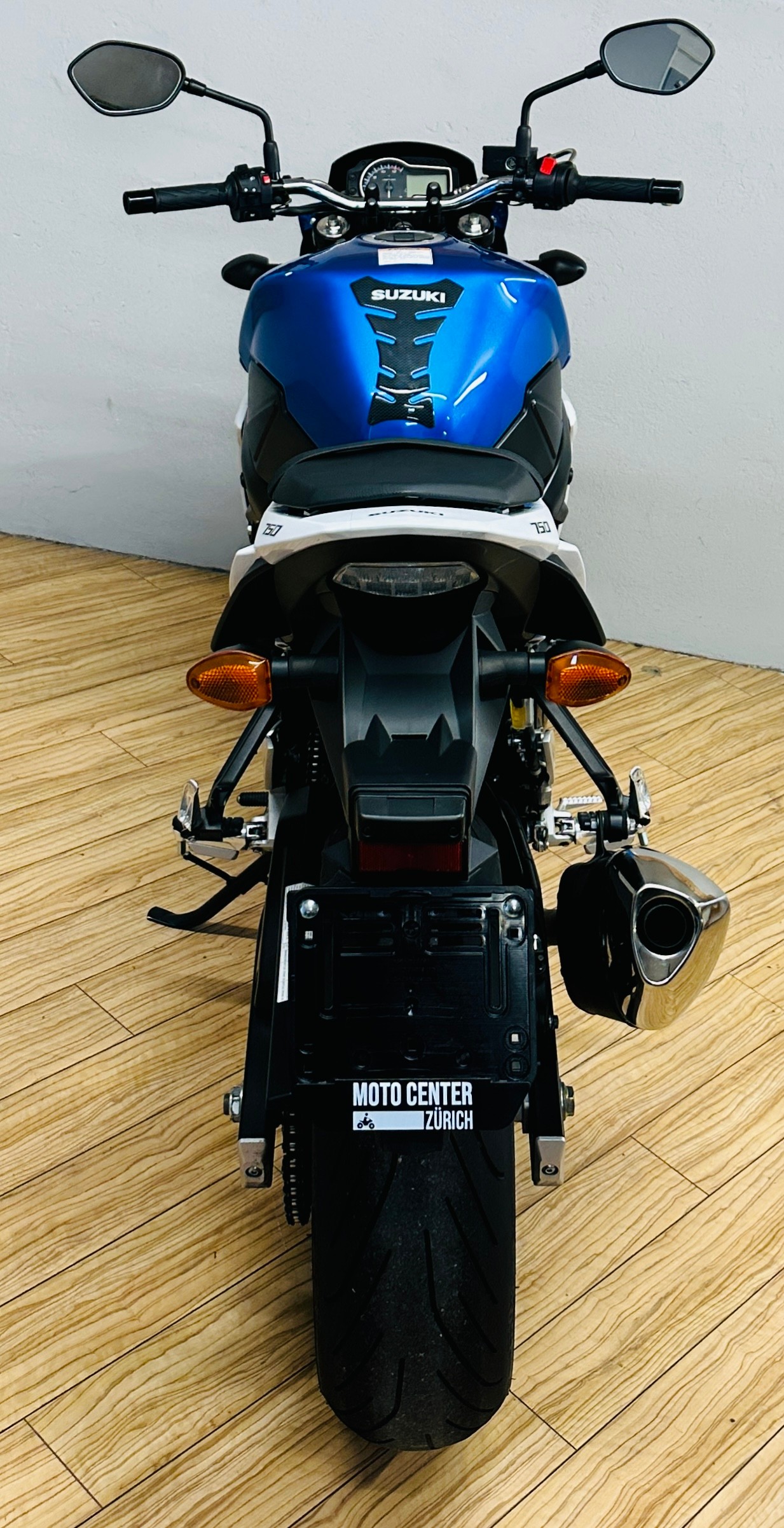 SUZUKI GSR 750 ABS (35kW)-showroom-element-3