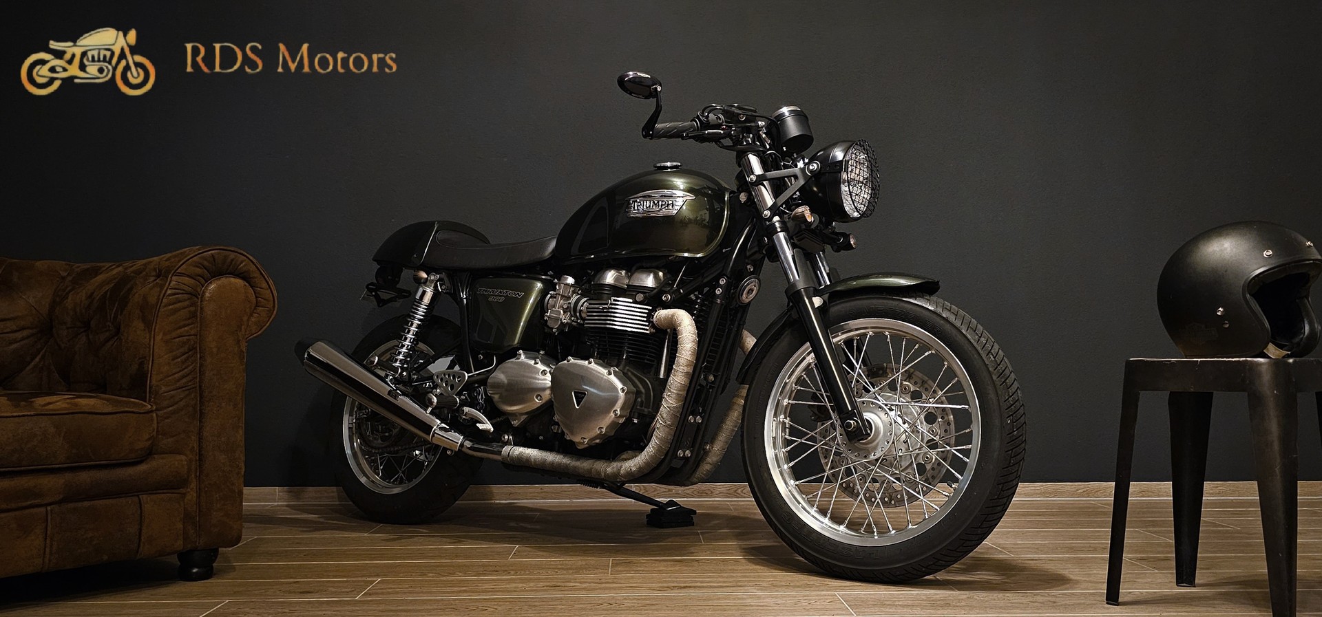 TRIUMPH Thruxton 900 i-showroom-element-1