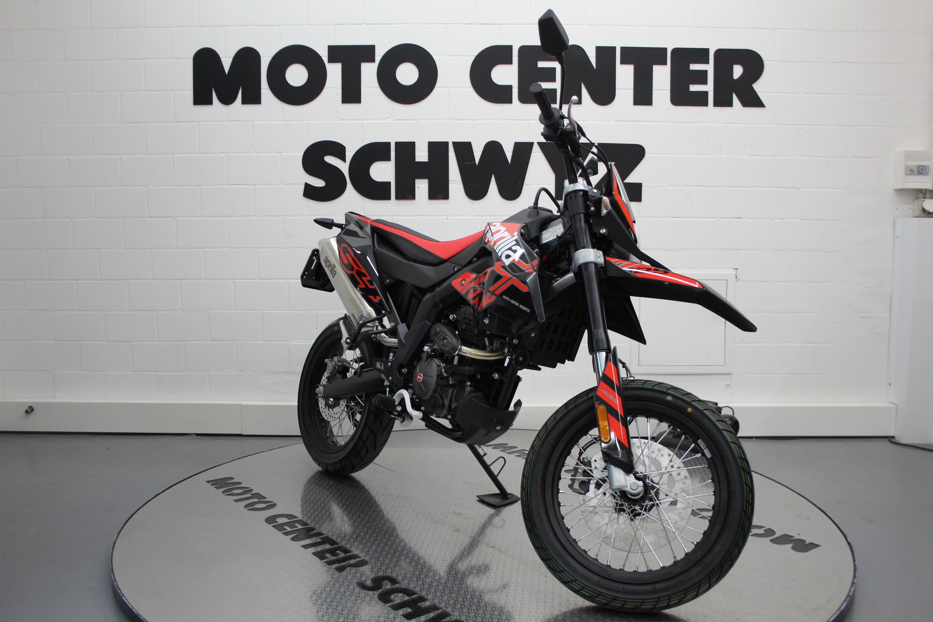 APRILIA SX 125-showroom-element-1