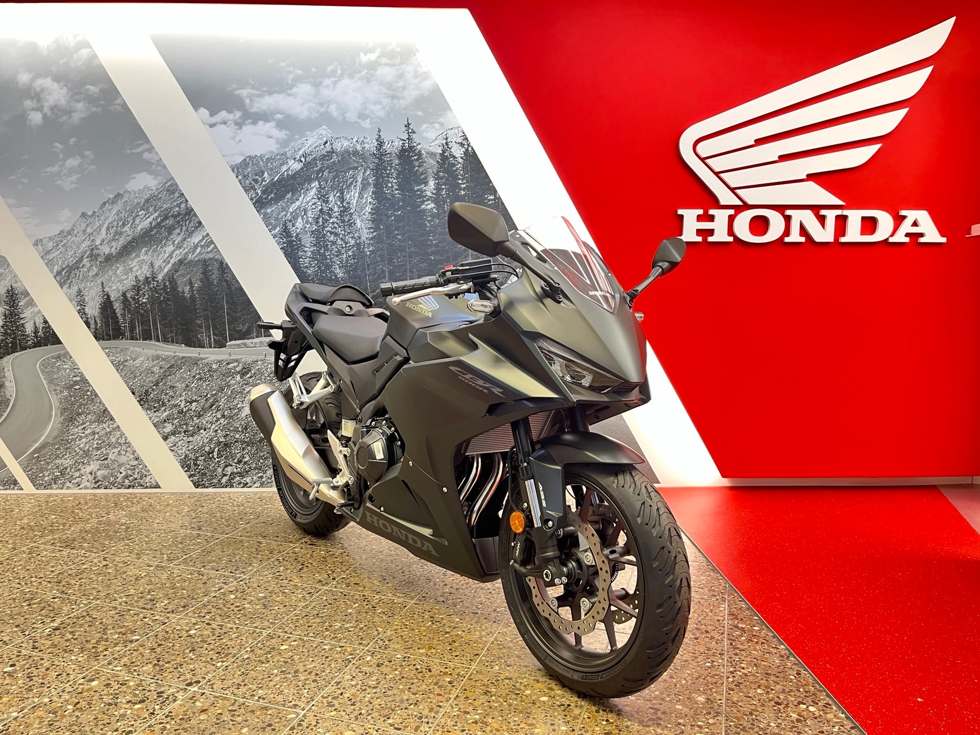 HONDA CBR 500 RA (35kW) ABS TC-image-2