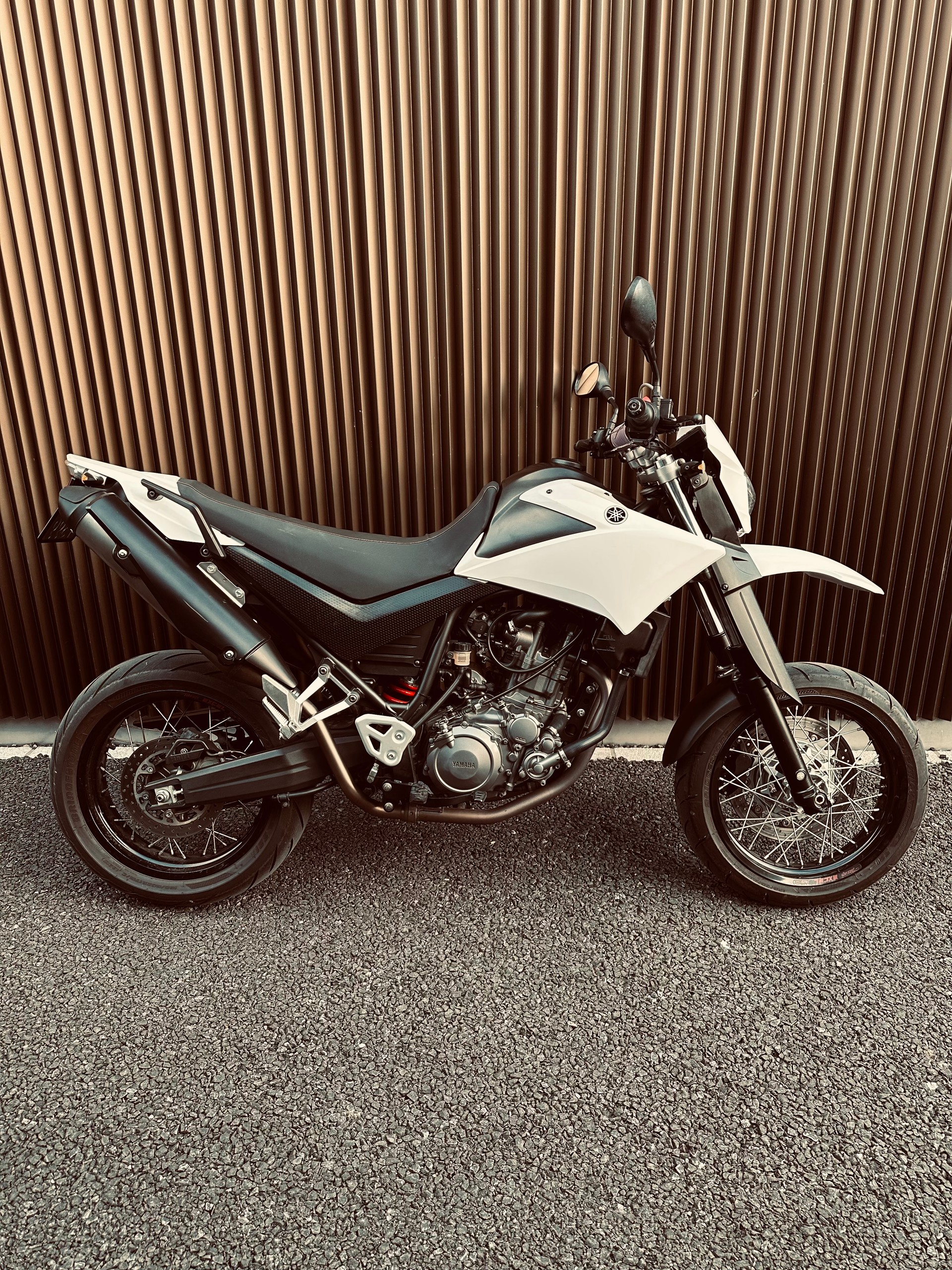 YAMAHA XT 660 X Supermotard