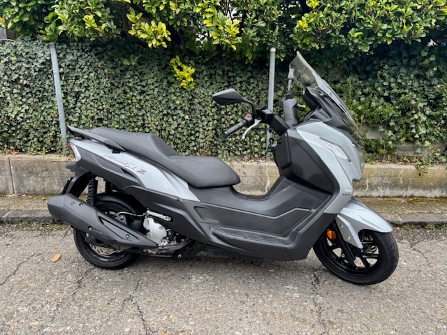 SYM Joymax-Z 300-showroom-element-3