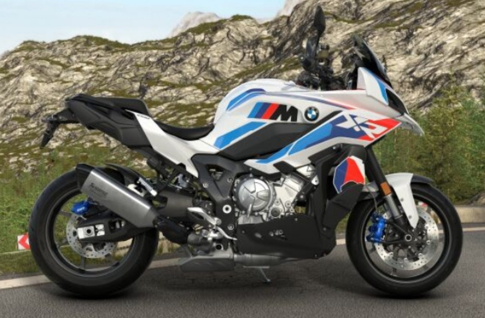 BMW M 1000 XR