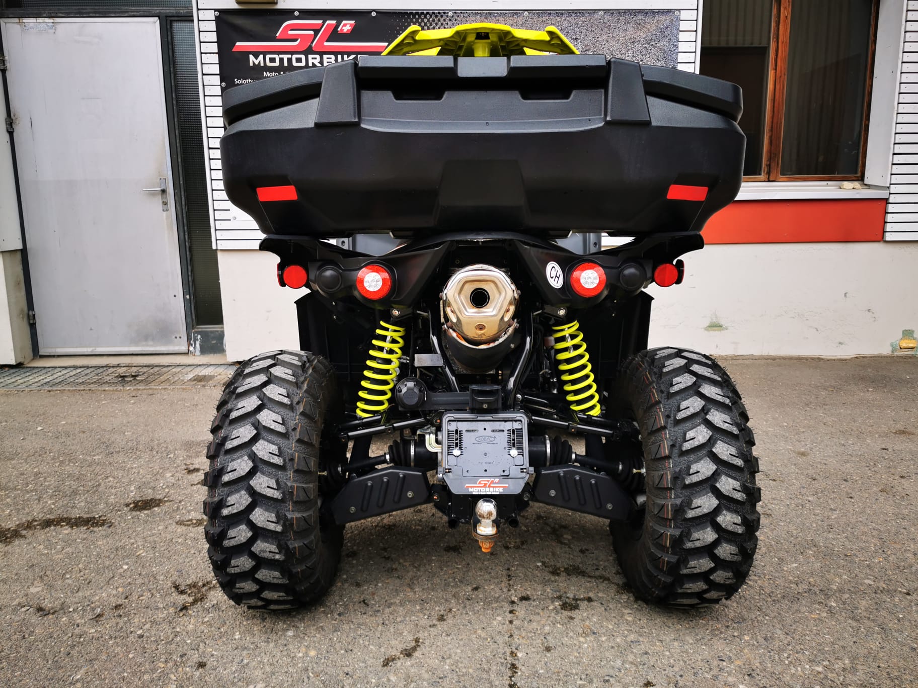 TGB Target ATV-showroom-element-2