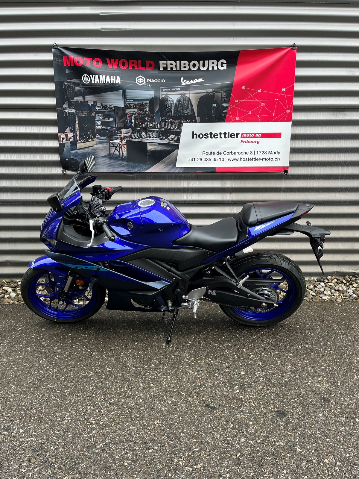 YAMAHA YZF-R3 ABS-showroom-element-1