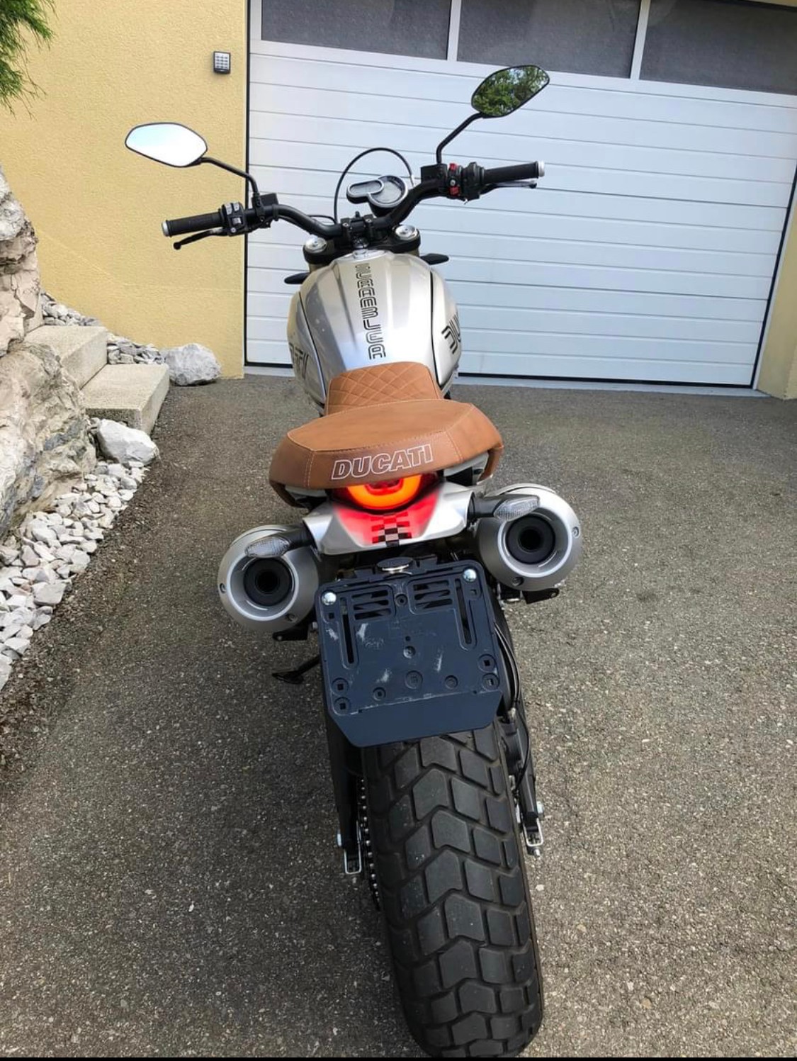 DUCATI Scrambler 1100-image-5
