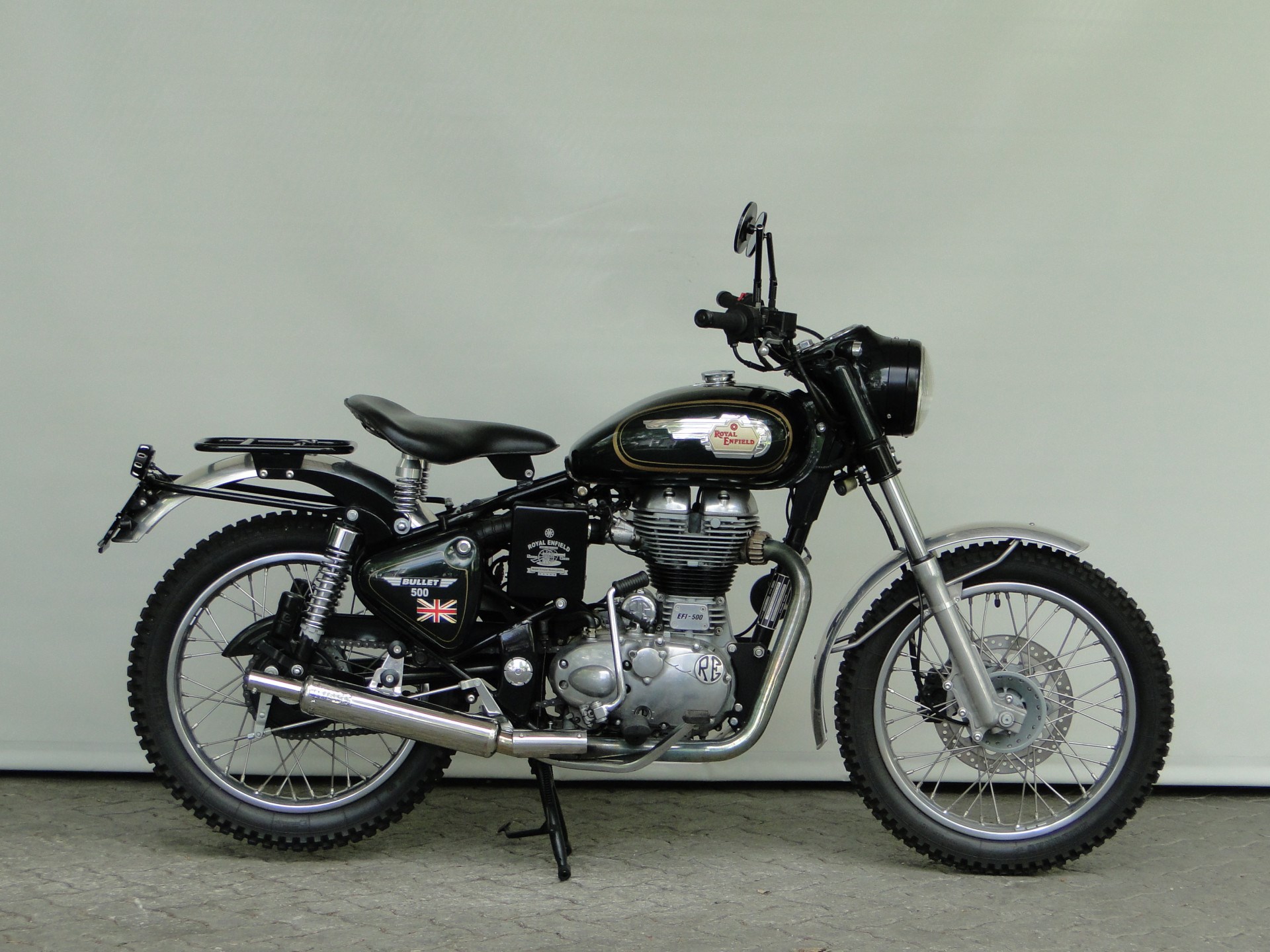 ROYAL ENFIELD Bullet 500 Custom-Bike-showroom-element-1