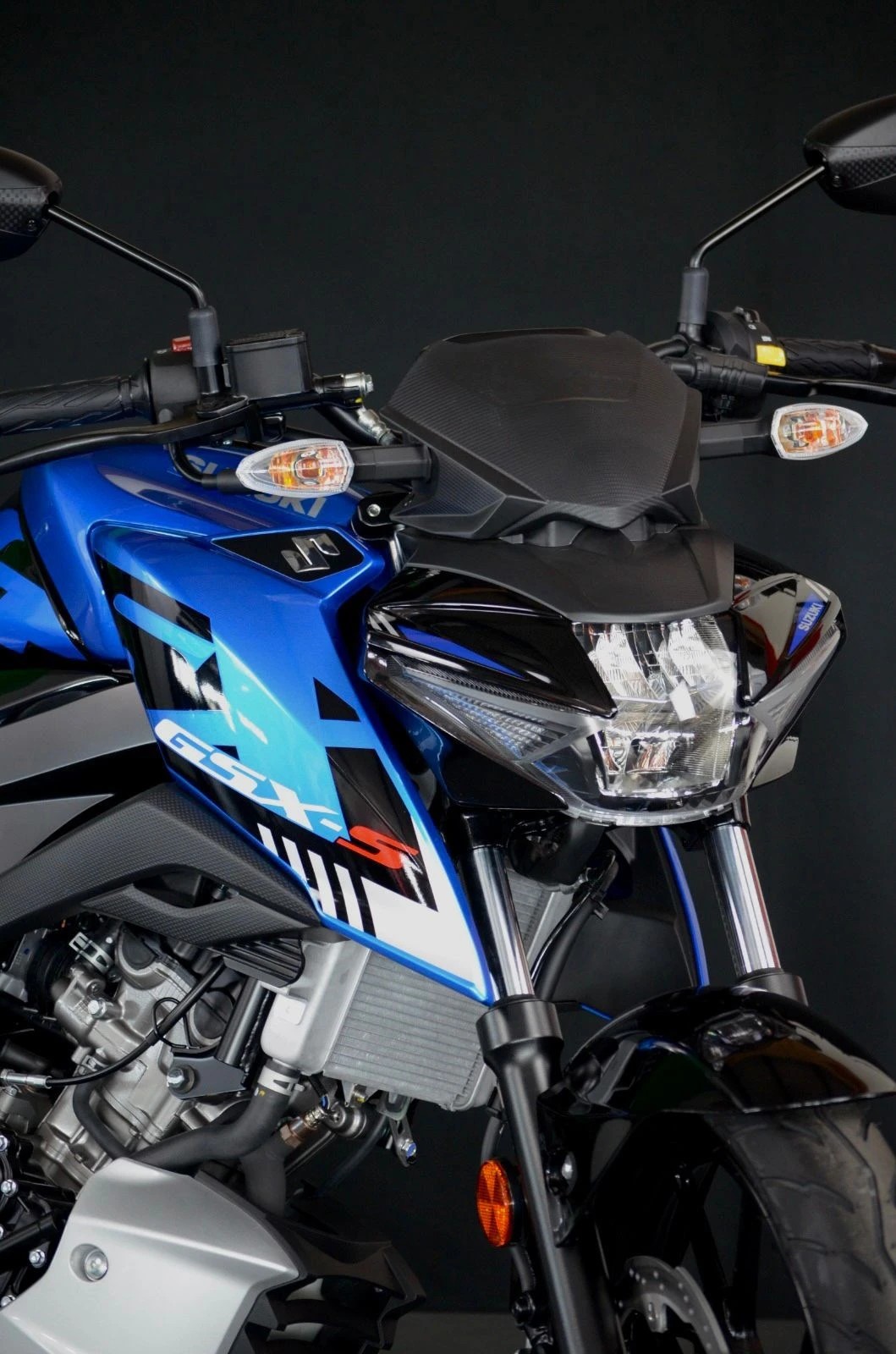 SUZUKI GSX-S 125-showroom-element-1