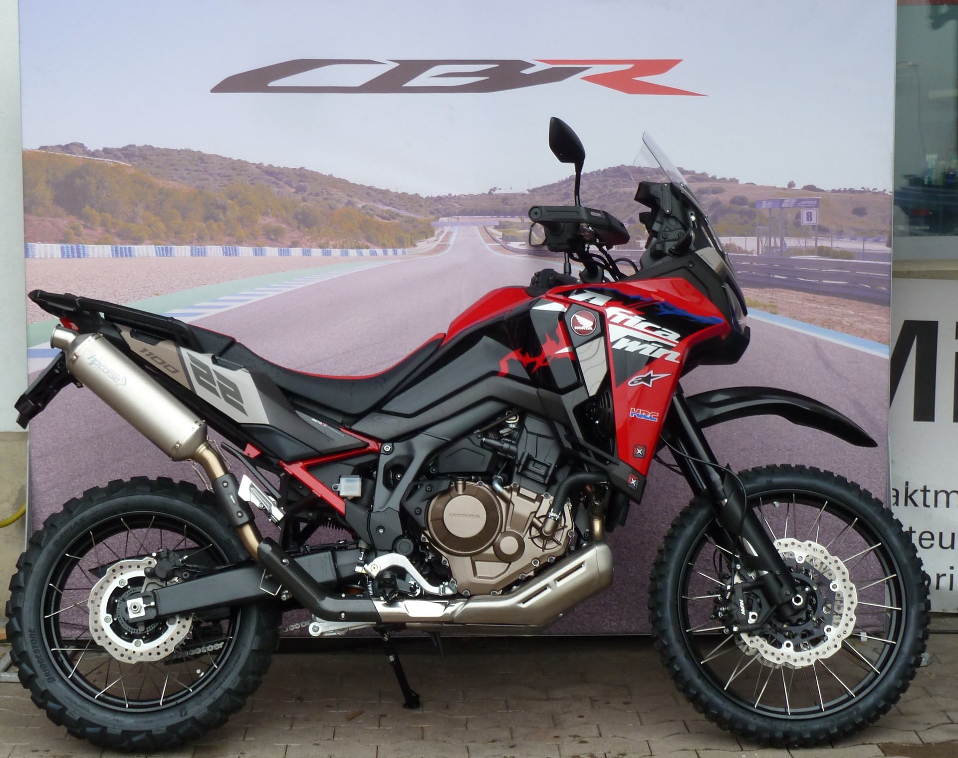 HONDA CRF 1100 Africa Twin-image-0