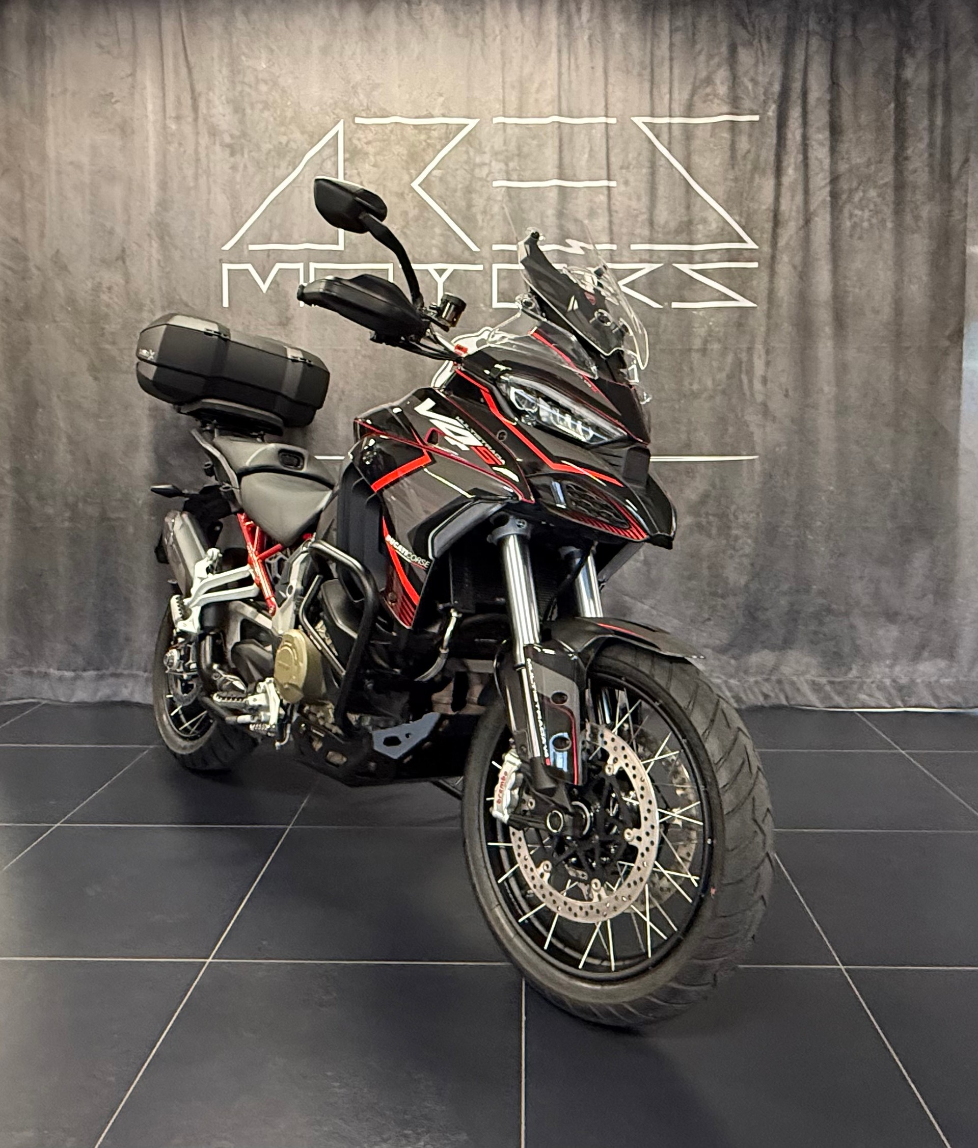 DUCATI Multistrada V4 S Full-showroom-element-1