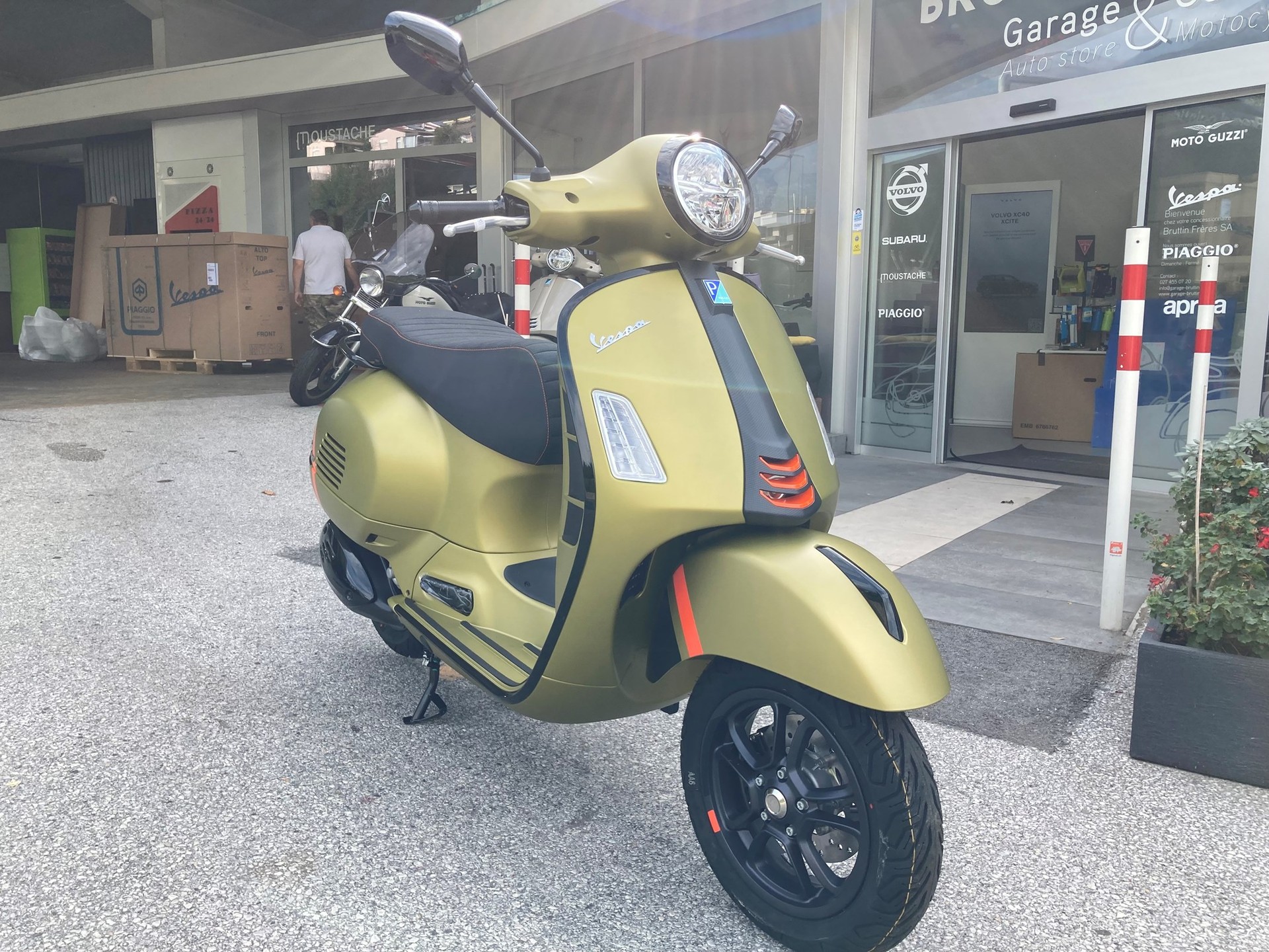 PIAGGIO Vespa GTS 300 Super Sport ABS-image-0