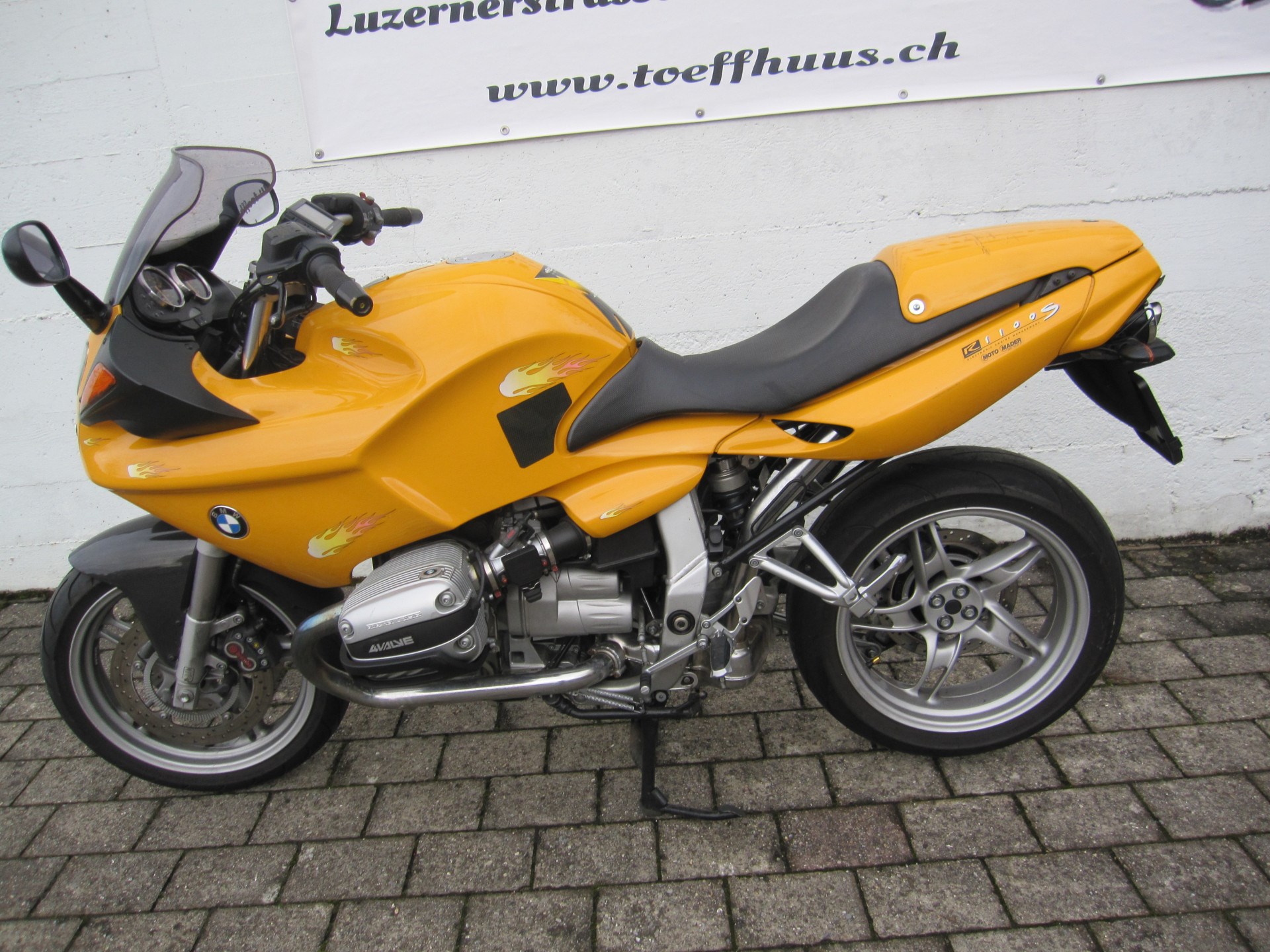 BMW R 1100 S ABS-showroom-element-2