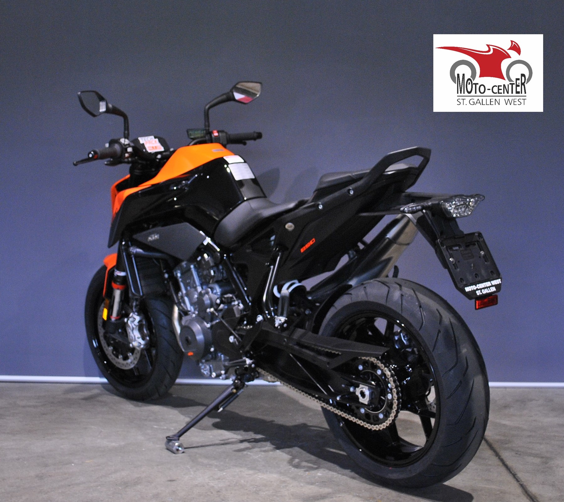 KTM 890 Duke-showroom-element-3