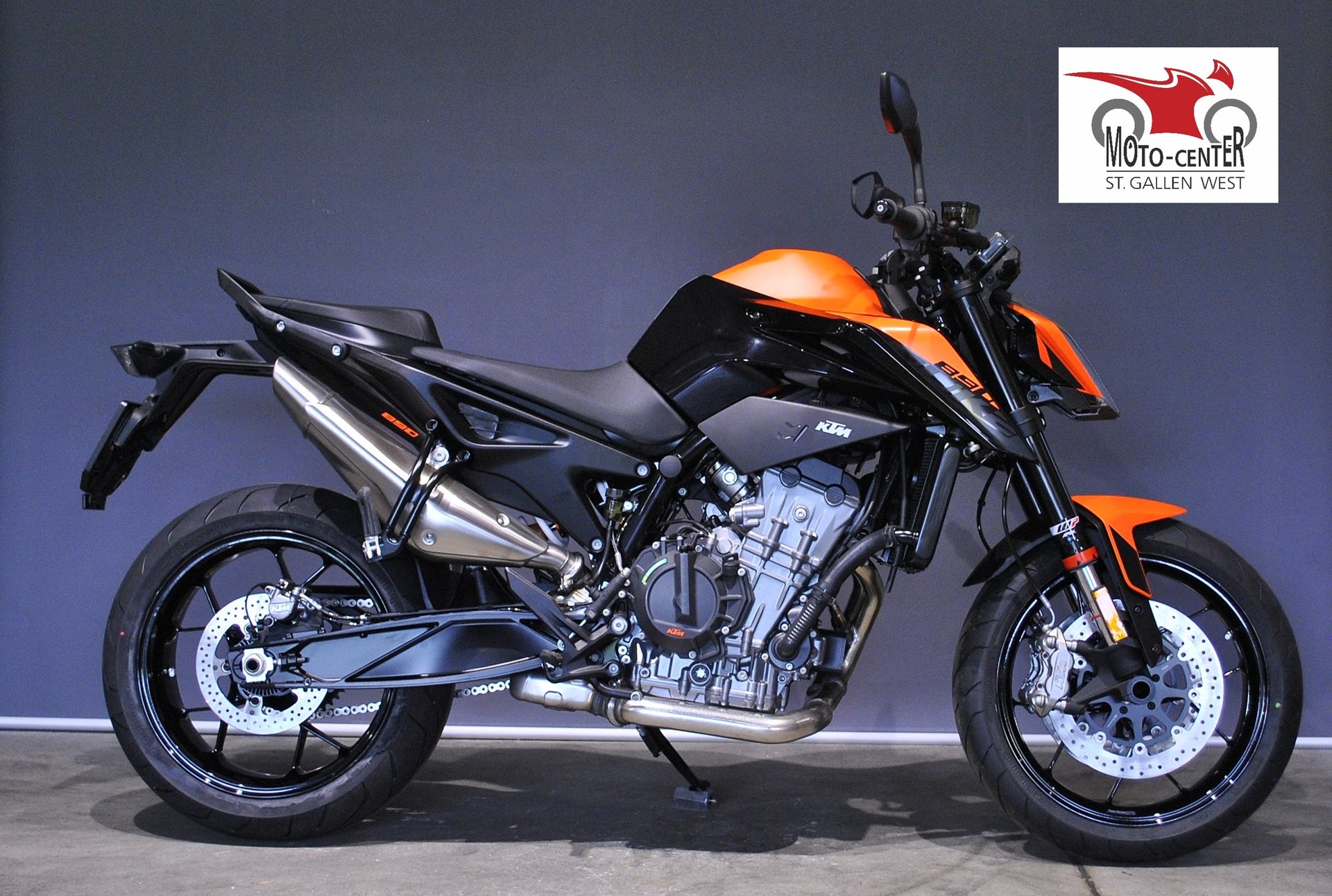 KTM 890 Duke-showroom-element-1