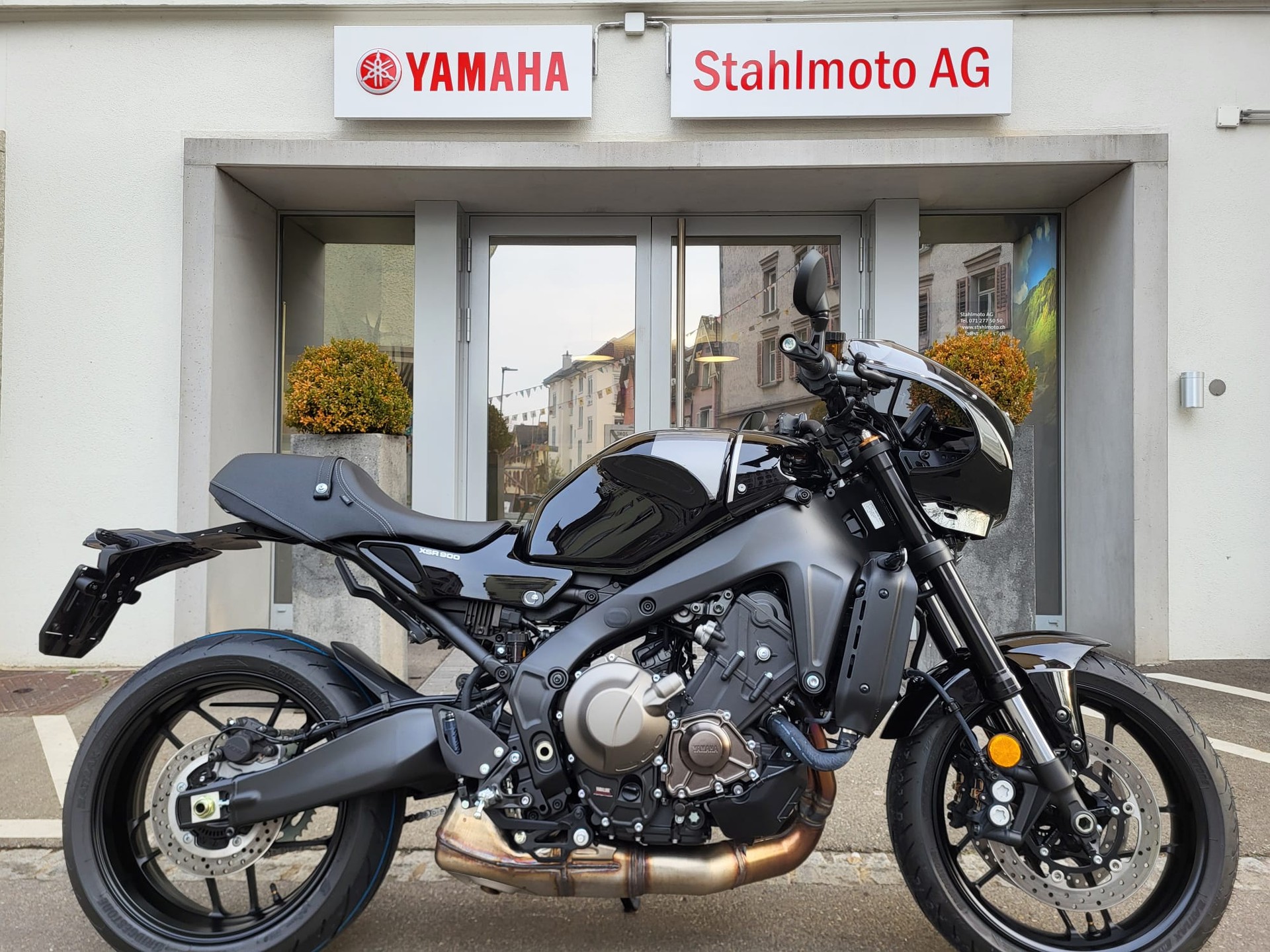 YAMAHA XSR 900