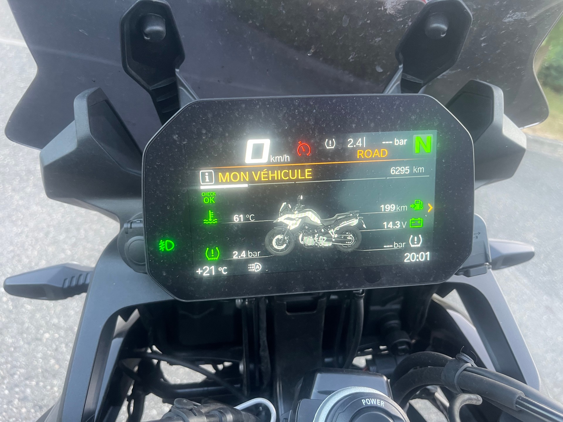 BMW F 750 GS (35kW)-image-3