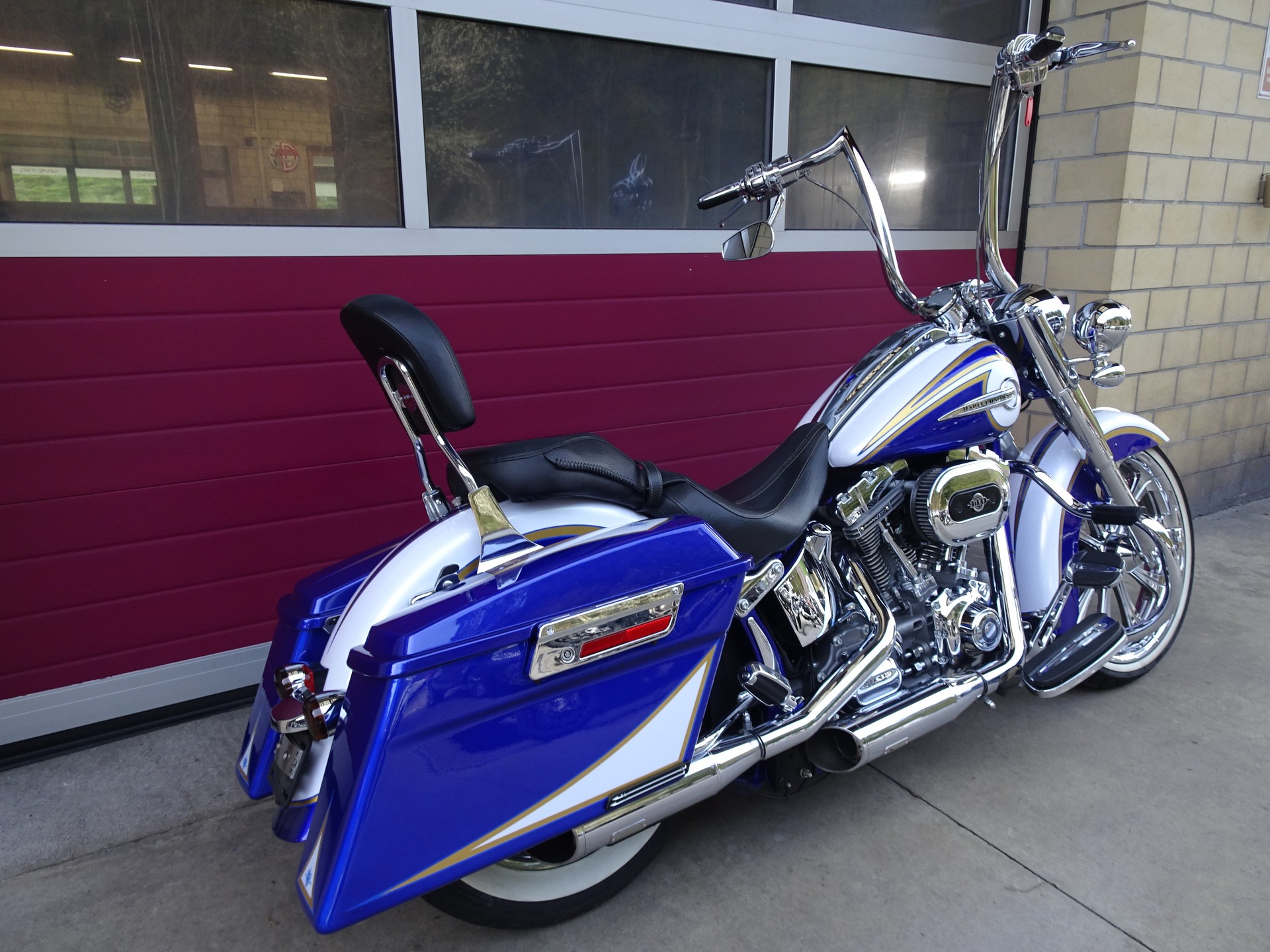 HARLEY-DAVIDSON FLSTNSE Softail Deluxe ABS CVO-showroom-element-3