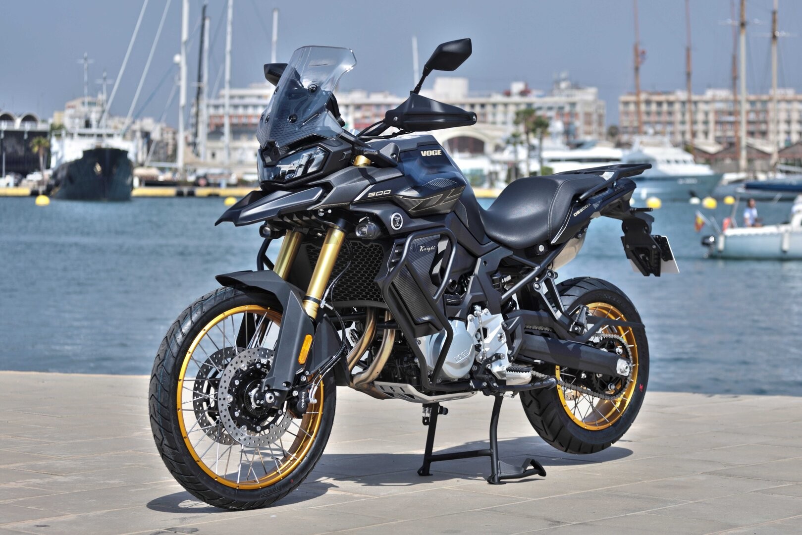 VOGE 900DSX