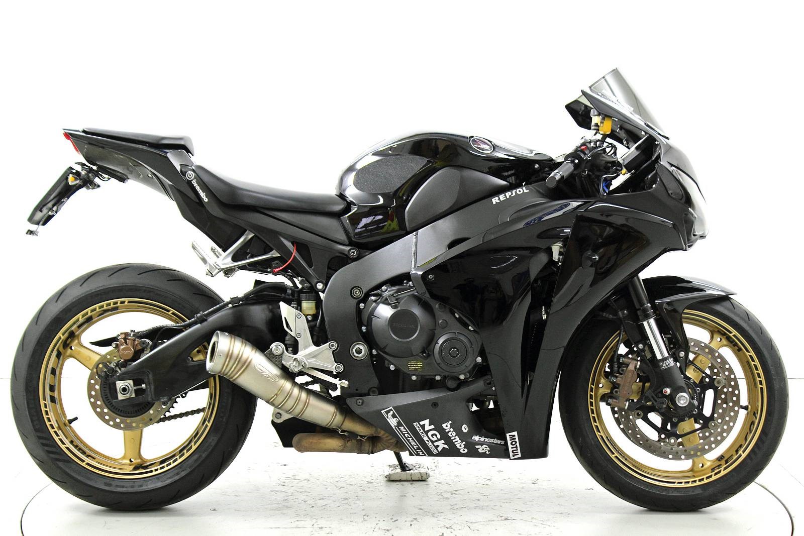 HONDA CBR 1000 R ABS-showroom-element-3