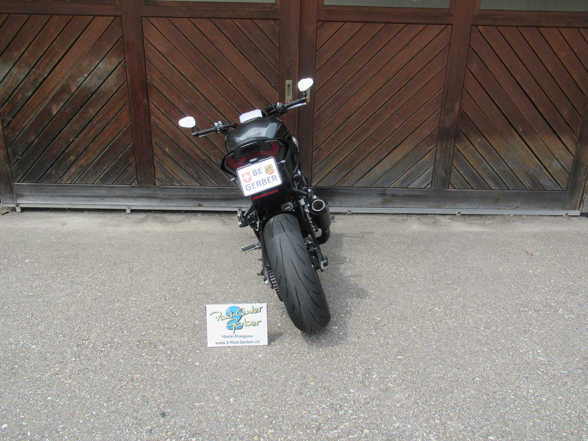 KAWASAKI Z 900-image-7