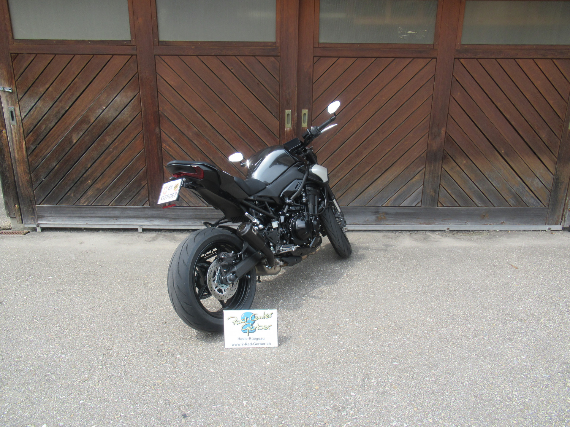 KAWASAKI Z 900-image-6