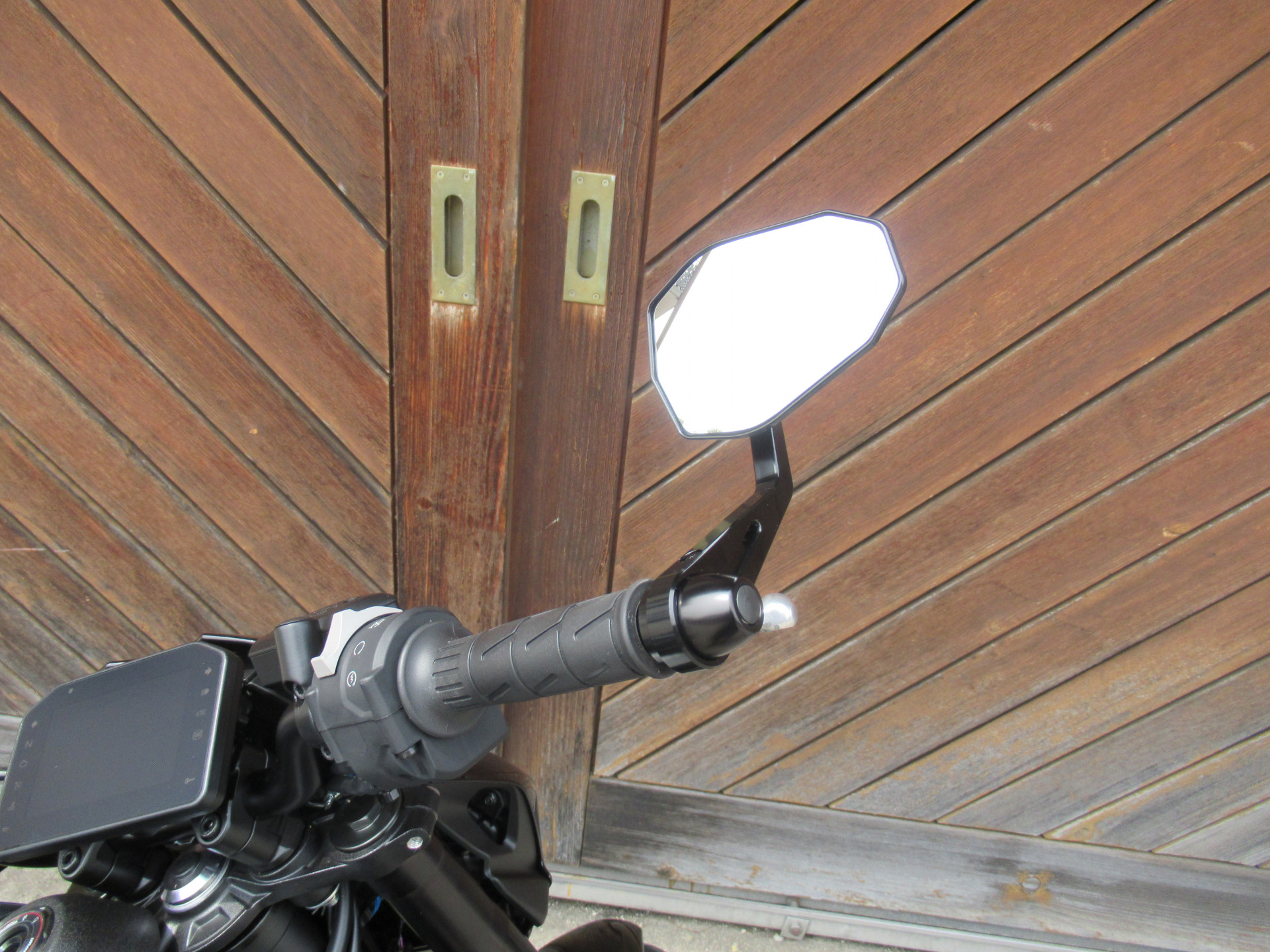 KAWASAKI Z 900-image-8