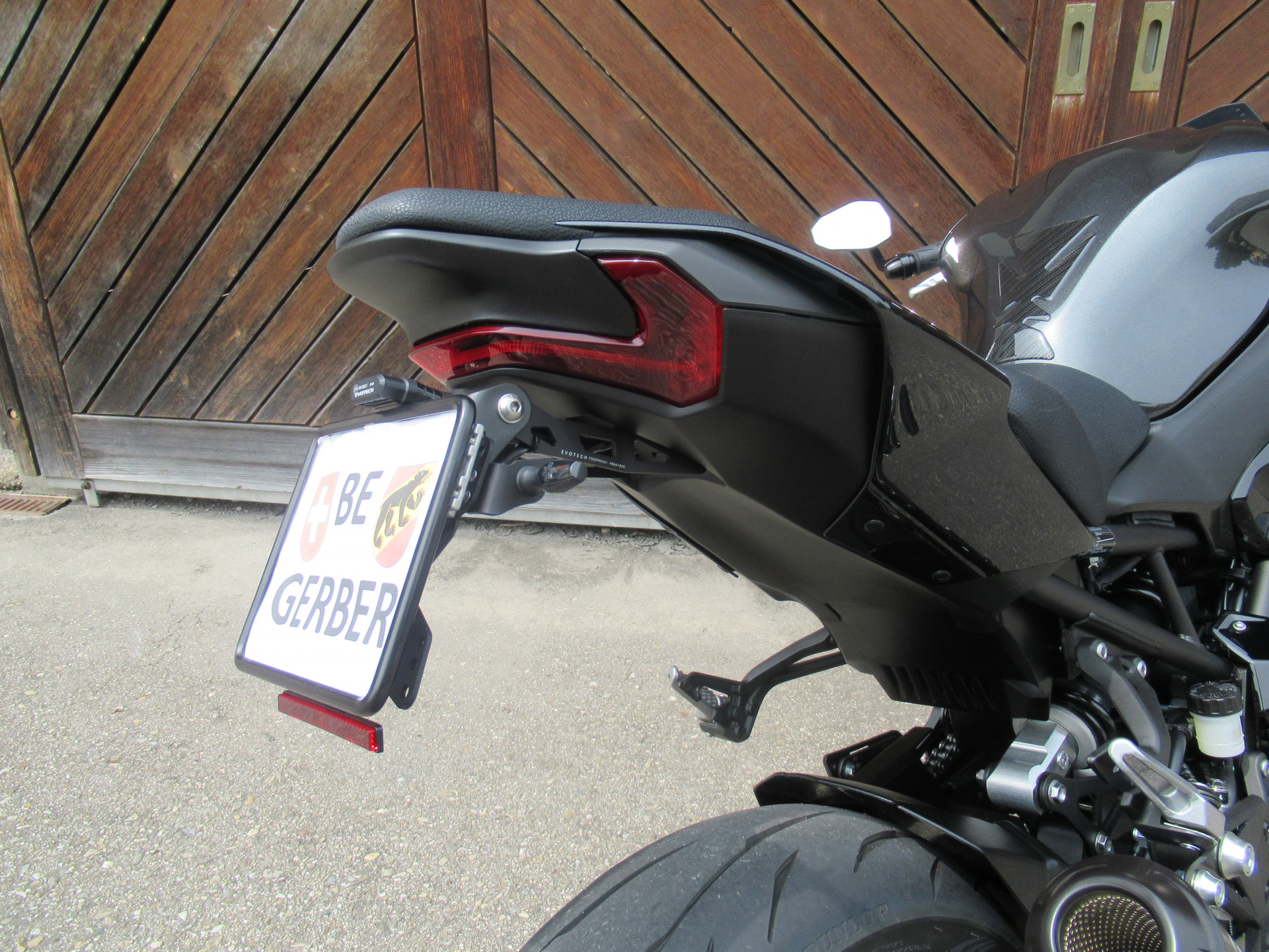 KAWASAKI Z 900-image-5